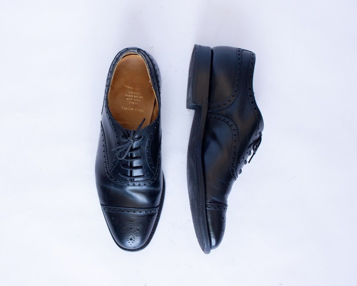 Church's Church’s Custom Grade Leather Wingtip Shoe’s Made in England Size US 10 / EU 43 - 1 Thumbnail