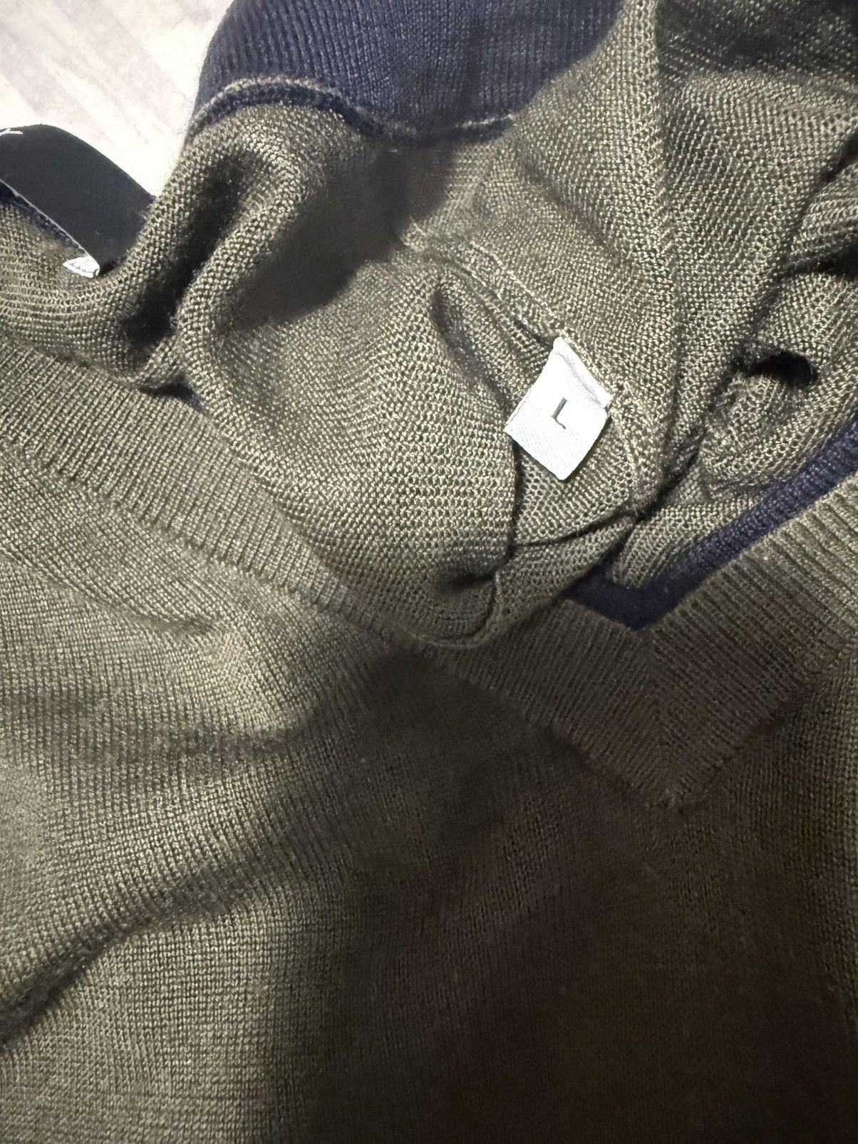 Givenchy Givenchy green wool/silk jumper Size US L / EU 52-54 / 3 - 5 Thumbnail