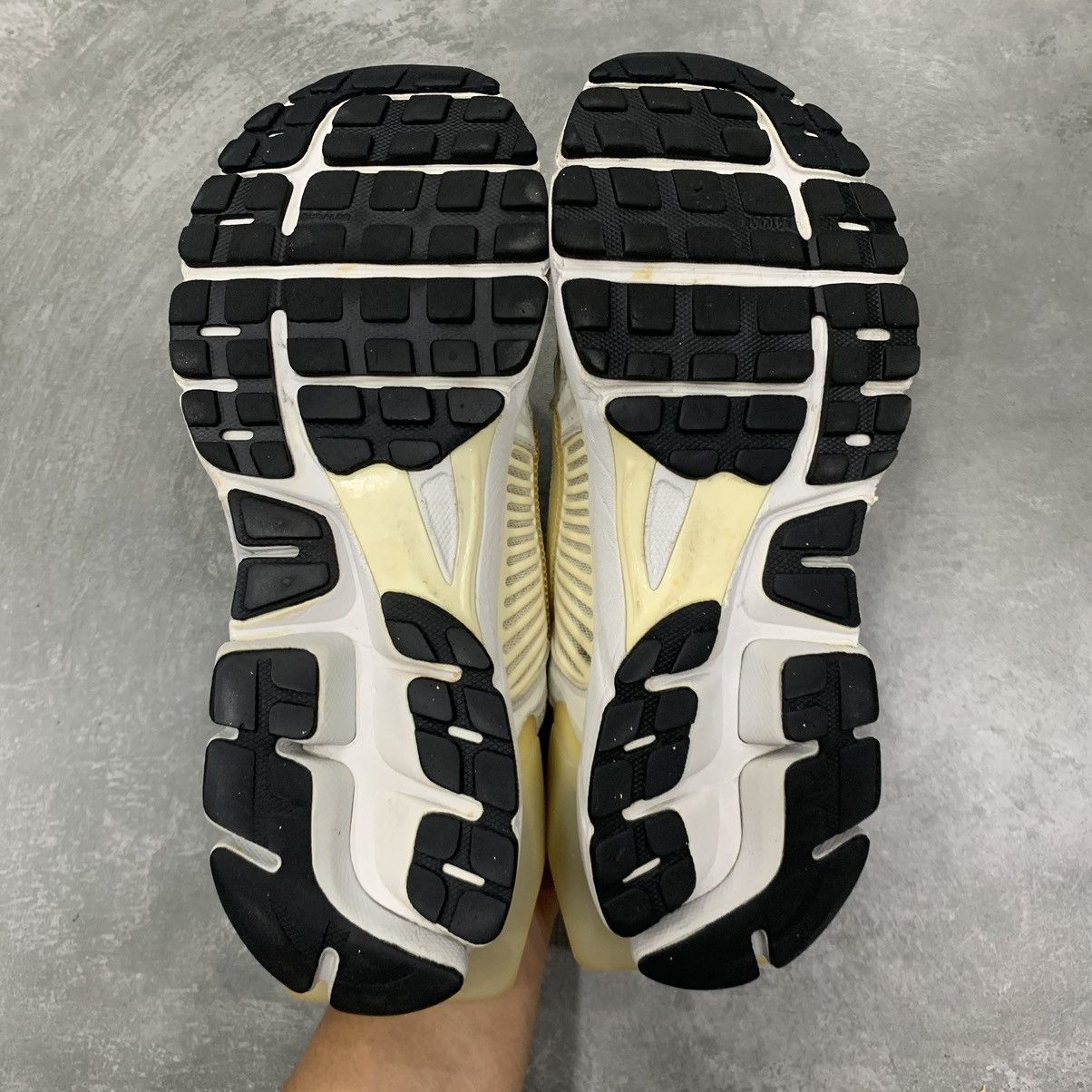 A-COLD-WALL* × Nike Nike Zoom Vomero 5 A Cold Wall Sail Size US 9.5 / EU 42-43 - 9 Thumbnail