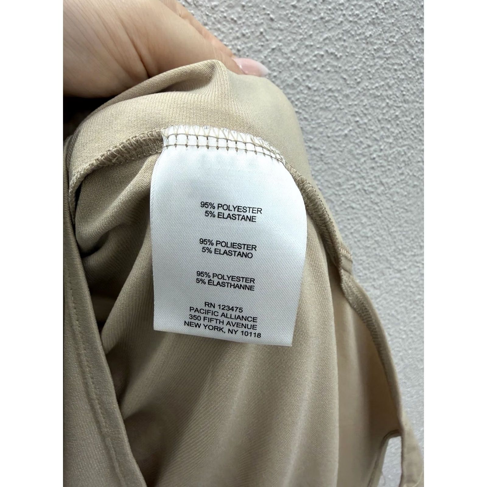 Ellen Tracy Ellen Tracy Blouse Womens Size Large Tan 3/4 Sleeve V-Neck Zipper Size L / US 10 / IT 46 - 6 Thumbnail
