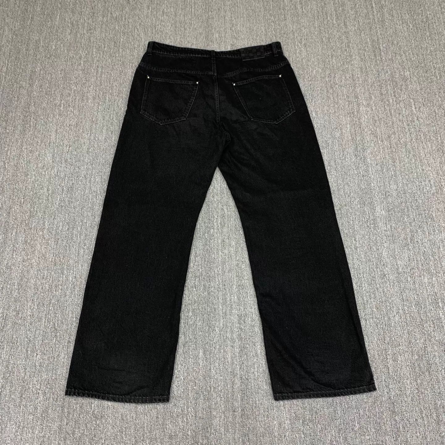 Louis Vuitton LV Black Monogram Distressed Jeans 36 95N 26N Rare Size US 36 / EU 52 - 2 Thumbnail