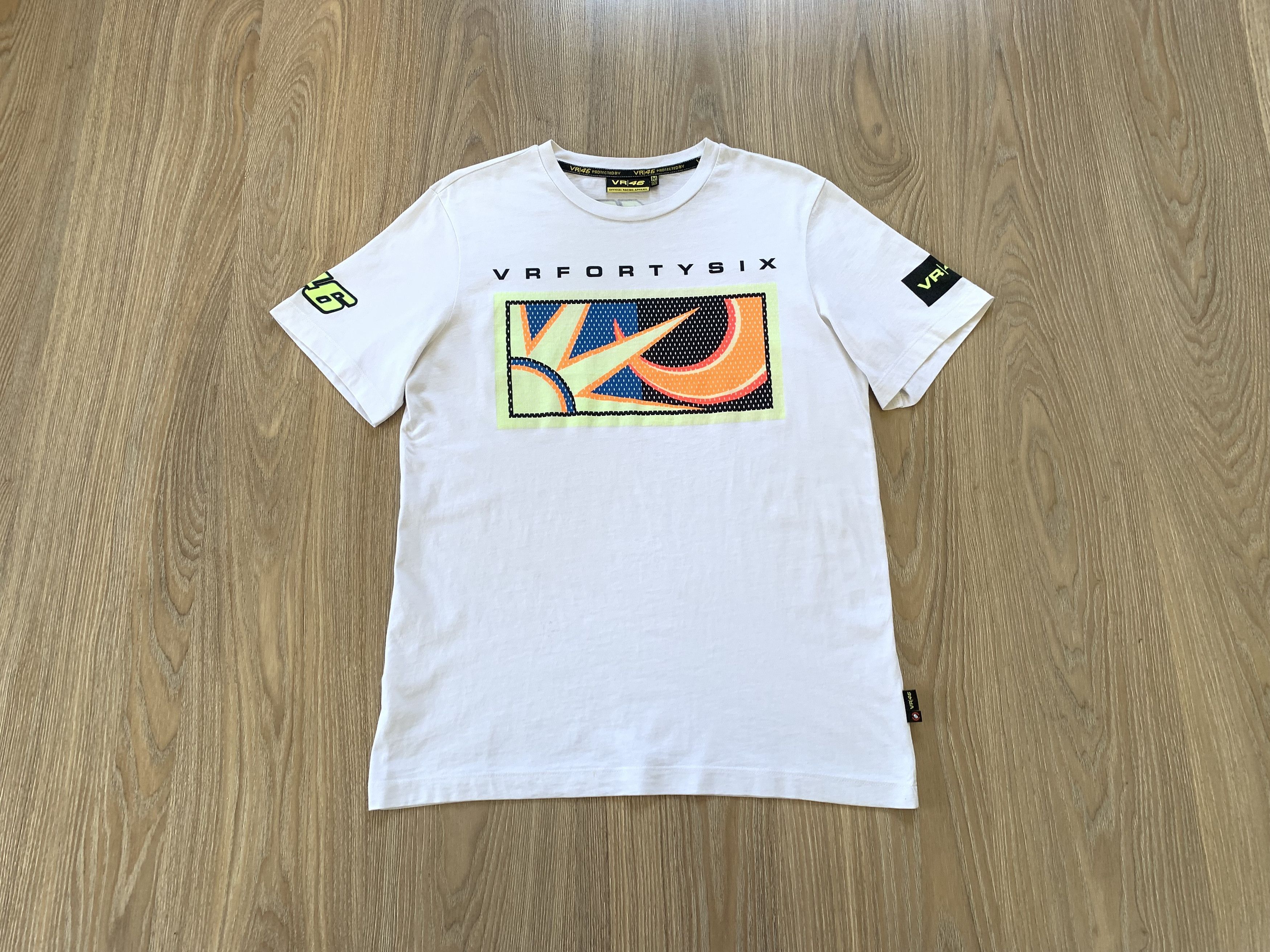Vintage VR46 Valentino Rossi Sun And Moon Printed Tee Size US M / EU 48-50 / 2 - 10 Thumbnail