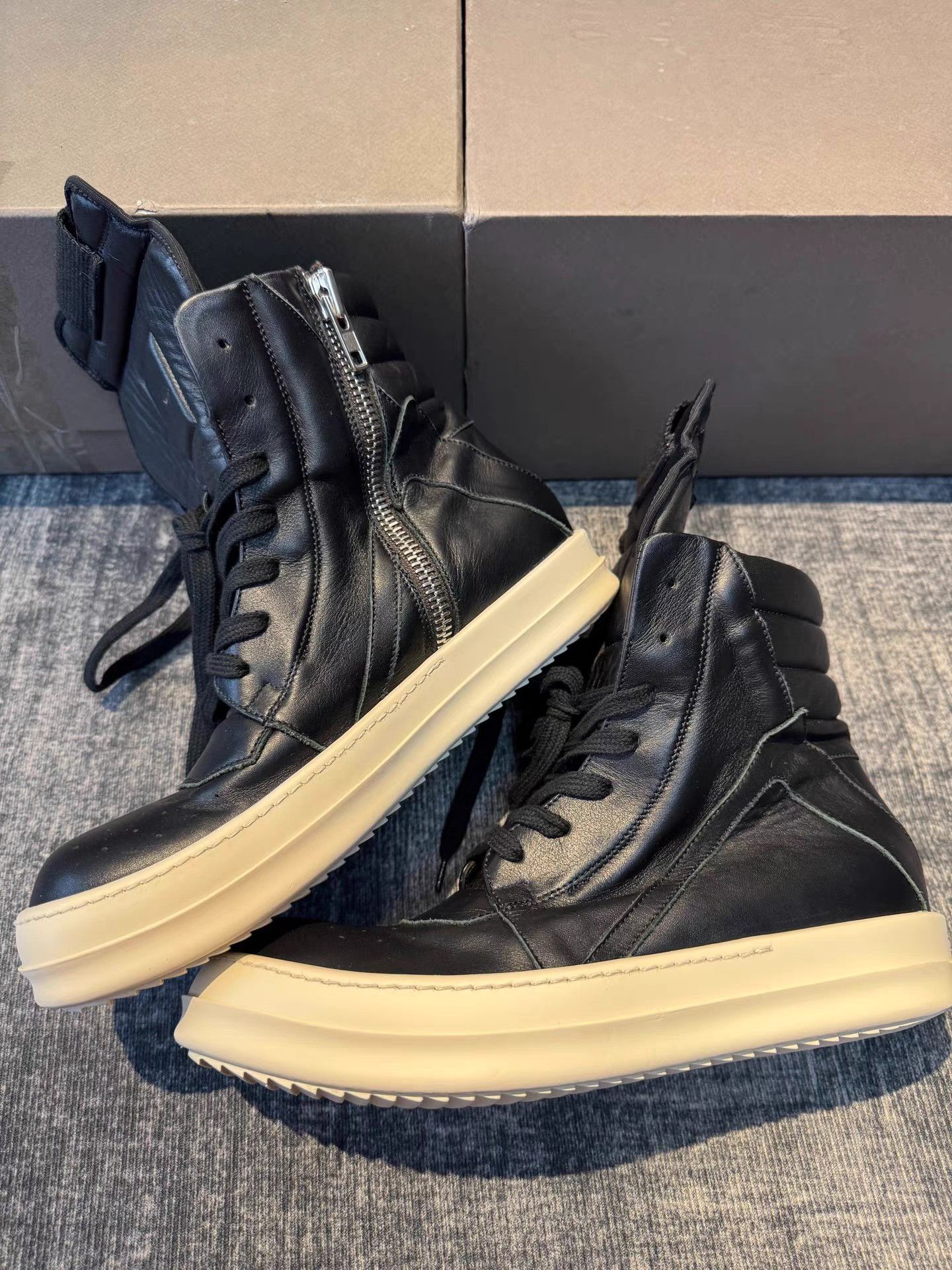 Rick Owens Rick Owens Mainline Triangle Sneakers Size US 8 / IT 38 - 5 Thumbnail