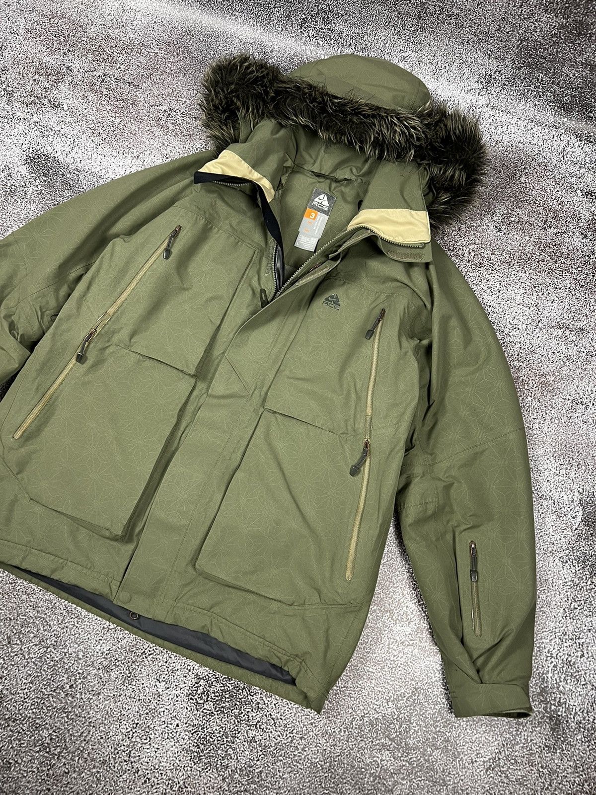 Nike ACG Gore-Tex Winter Military vintage Faux Fur jacket