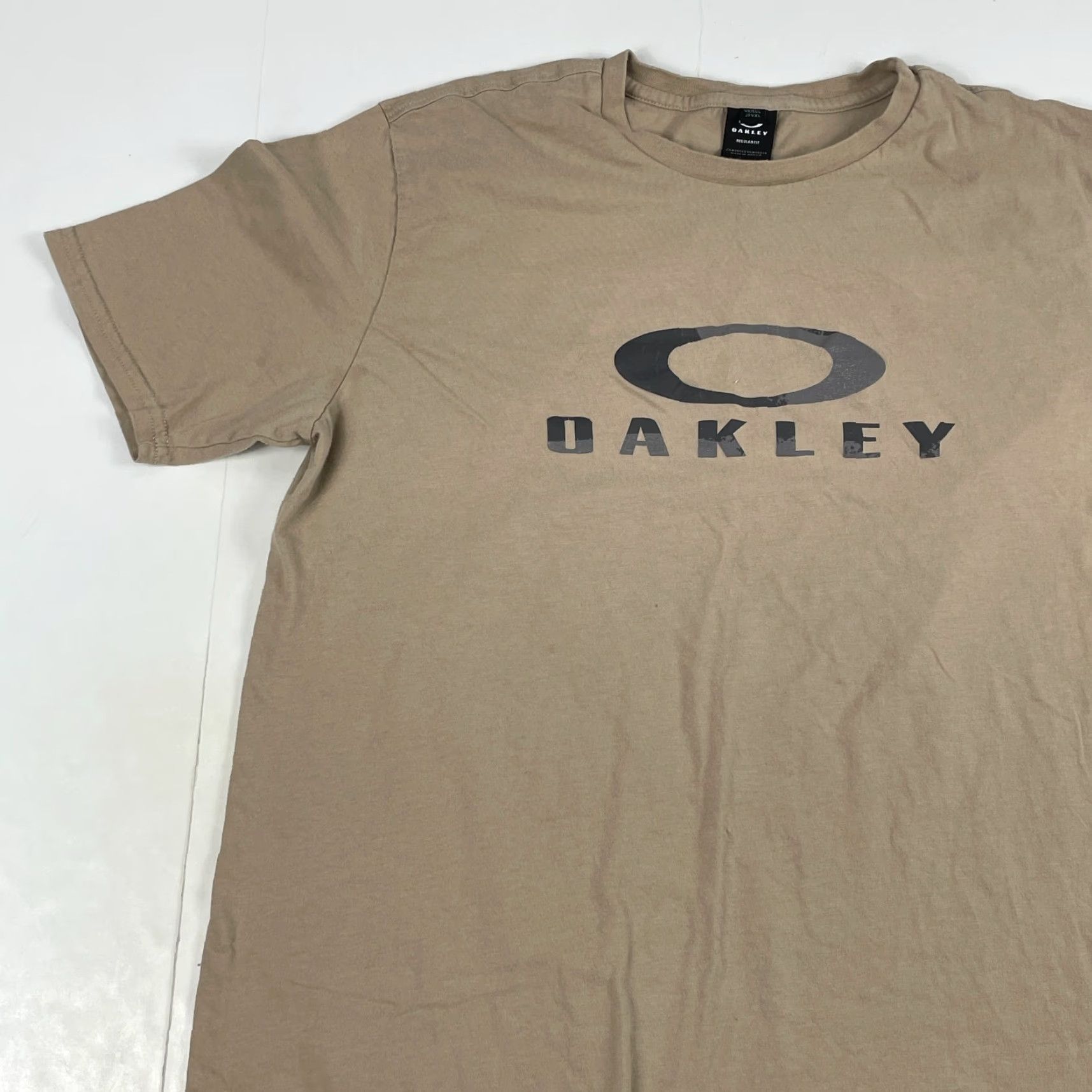 Oakley Oakley Shirt Men Large Beige Short Sleeve Skater Logo T-Shirt Size US L / EU 52-54 / 3 - 2 Thumbnail