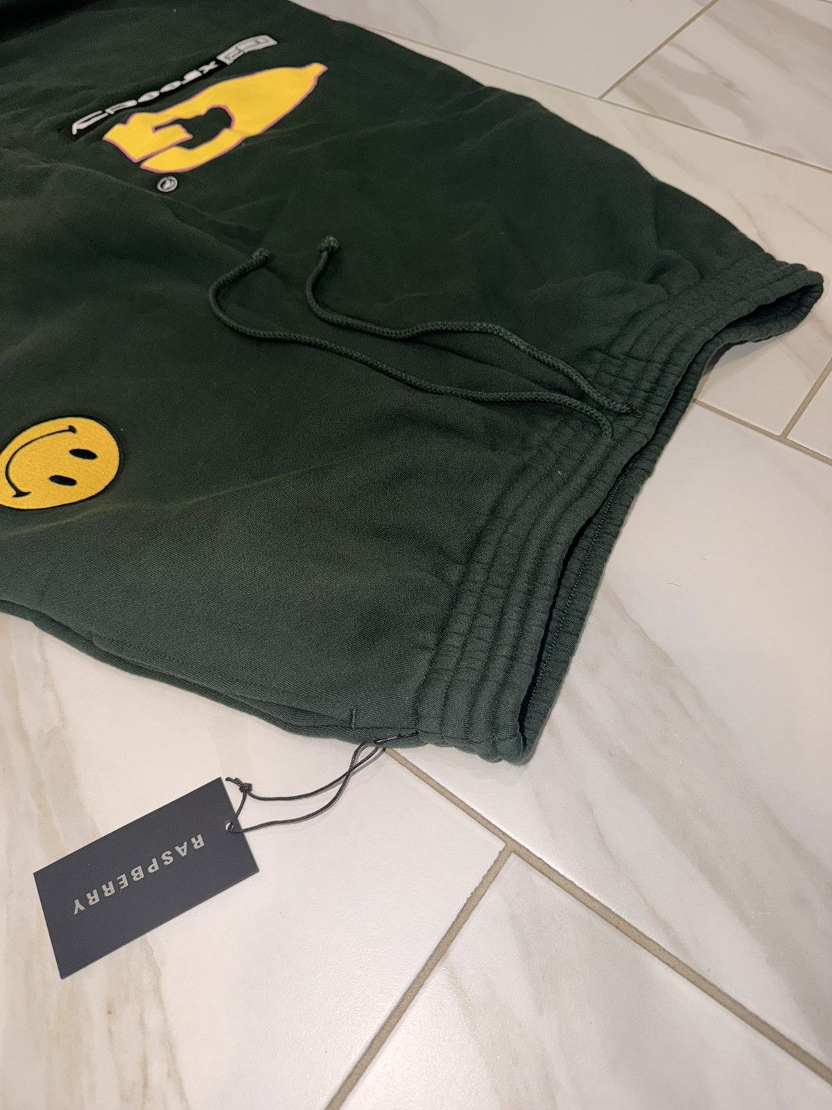 The GV Gallery The GV Gallery Greedy Unit Green Garbage Sweats Size US 32 / EU 48 - 3 Thumbnail