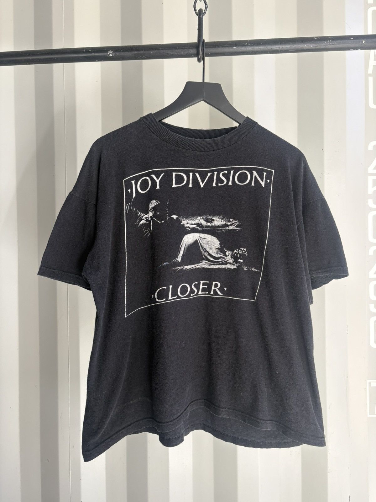 Band Tees Vintage Joy Division Distressed Faded Shirt Boxy Grunge Band Size US L / EU 52-54 / 3 - 1 Thumbnail