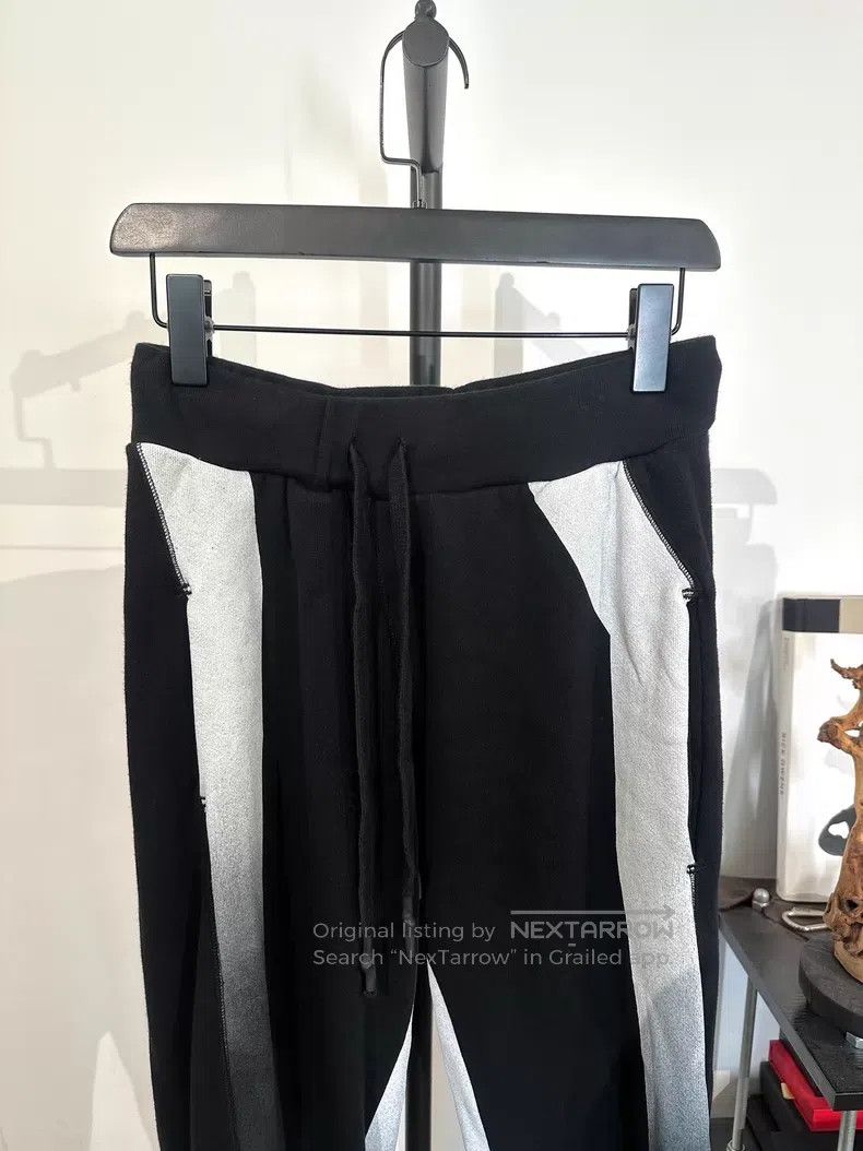 Boris Bidjan Saberi Boris Bidjan Saberi Size M 11by bbs P3 printed jogger sweat Size US 30 / EU 46 - 3 Thumbnail