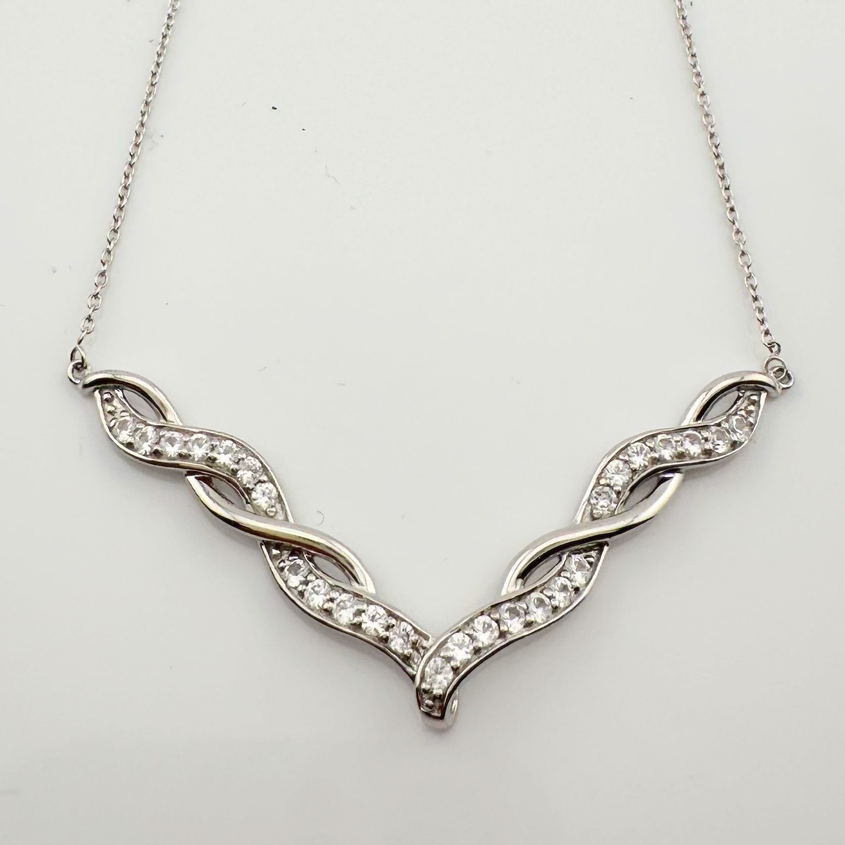 Other Elegant Twisted Silver White Sapphire Evening Necklace Size ONE SIZE - 7 Thumbnail