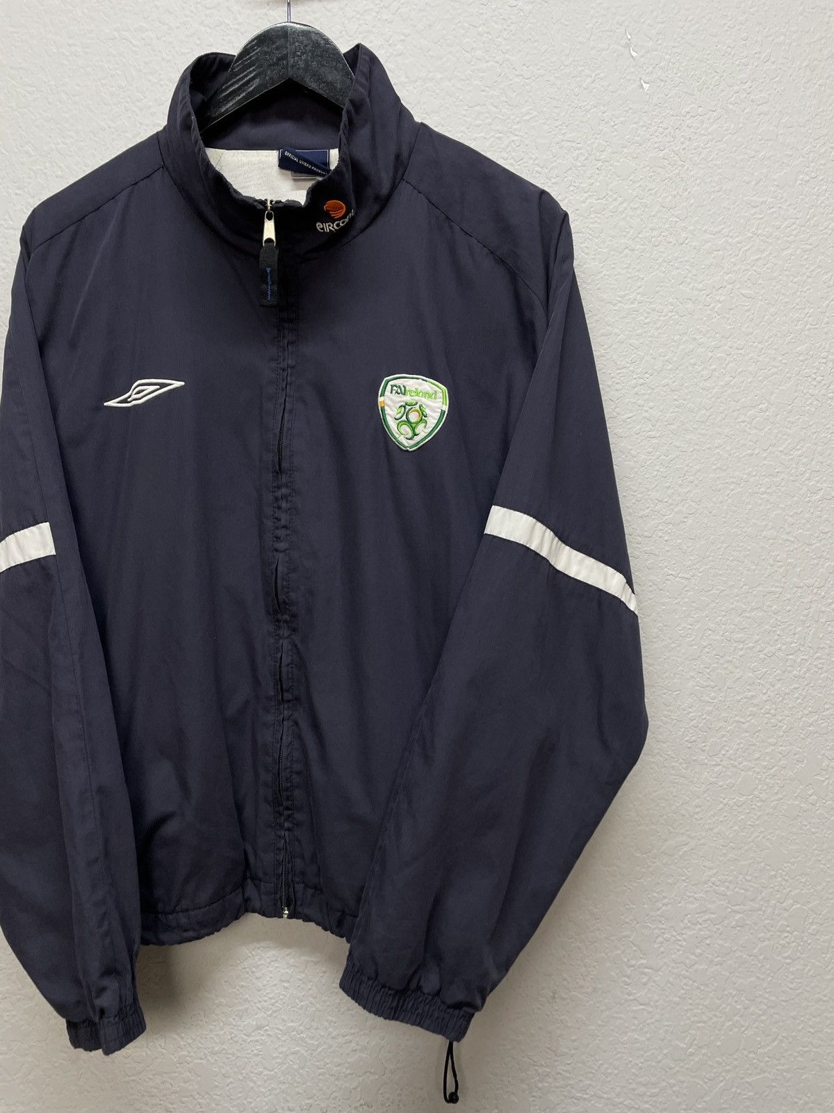 Umbro Vintage y2k Umbro Ireland 00s Training Soccer Track Jacket Size US S / EU 44-46 / 1 - 3 Thumbnail