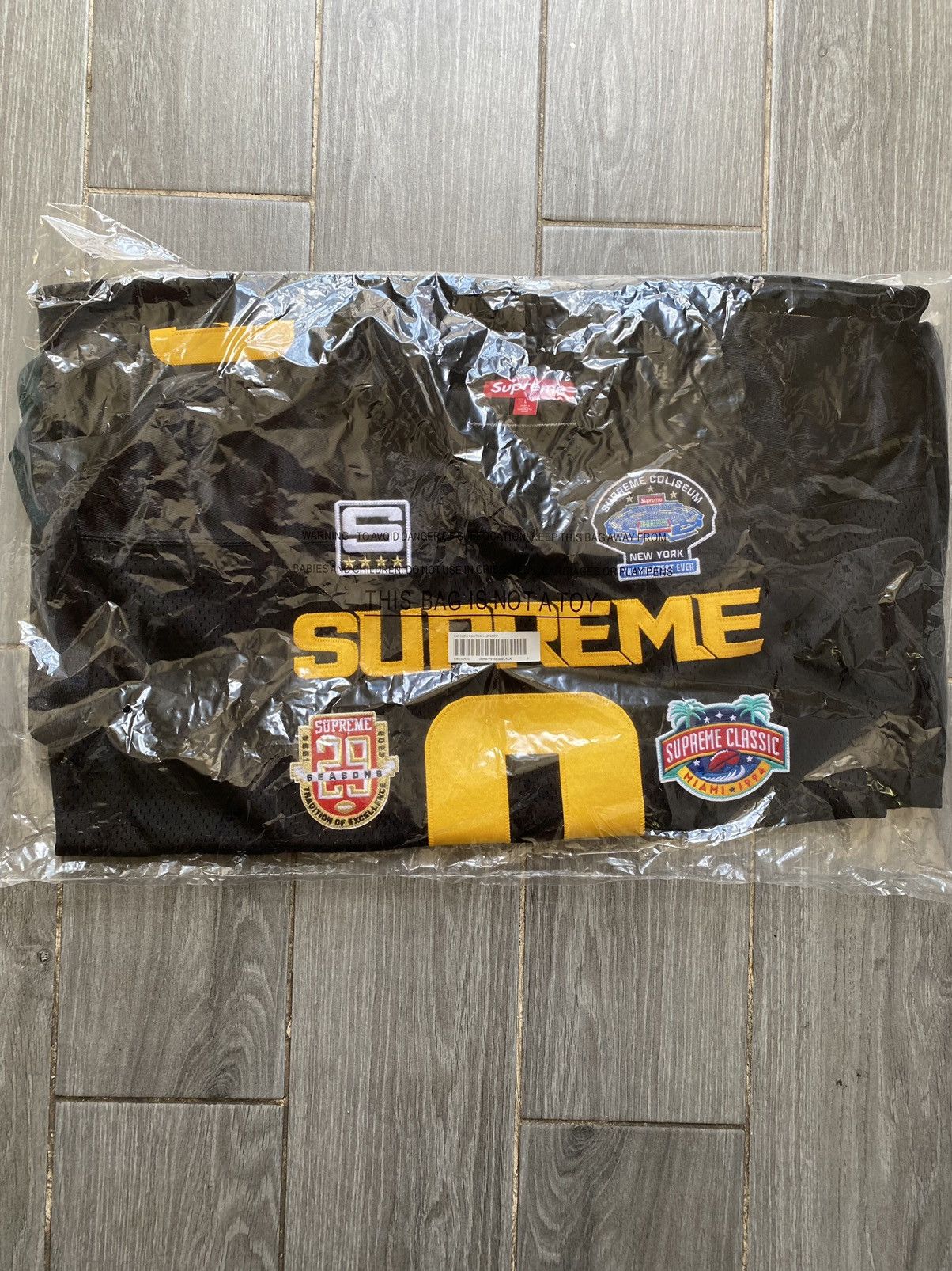 Supreme Supreme Championships Embroidered Football Jersey size M