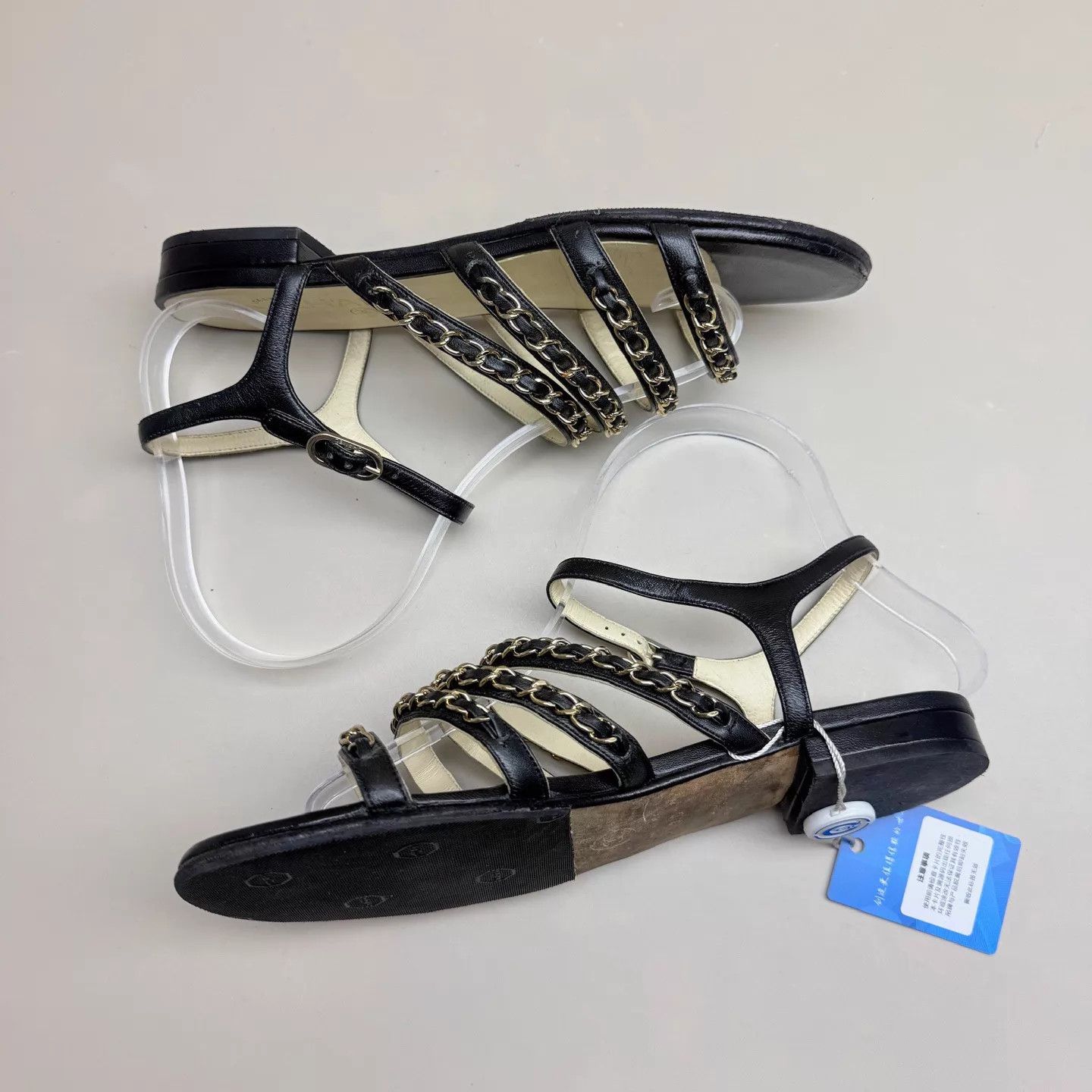 Chanel CHANEL Black & Gold Chain CC Sandals Size 37 95 New Size US 6.5 / IT 36.5 - 5 Thumbnail