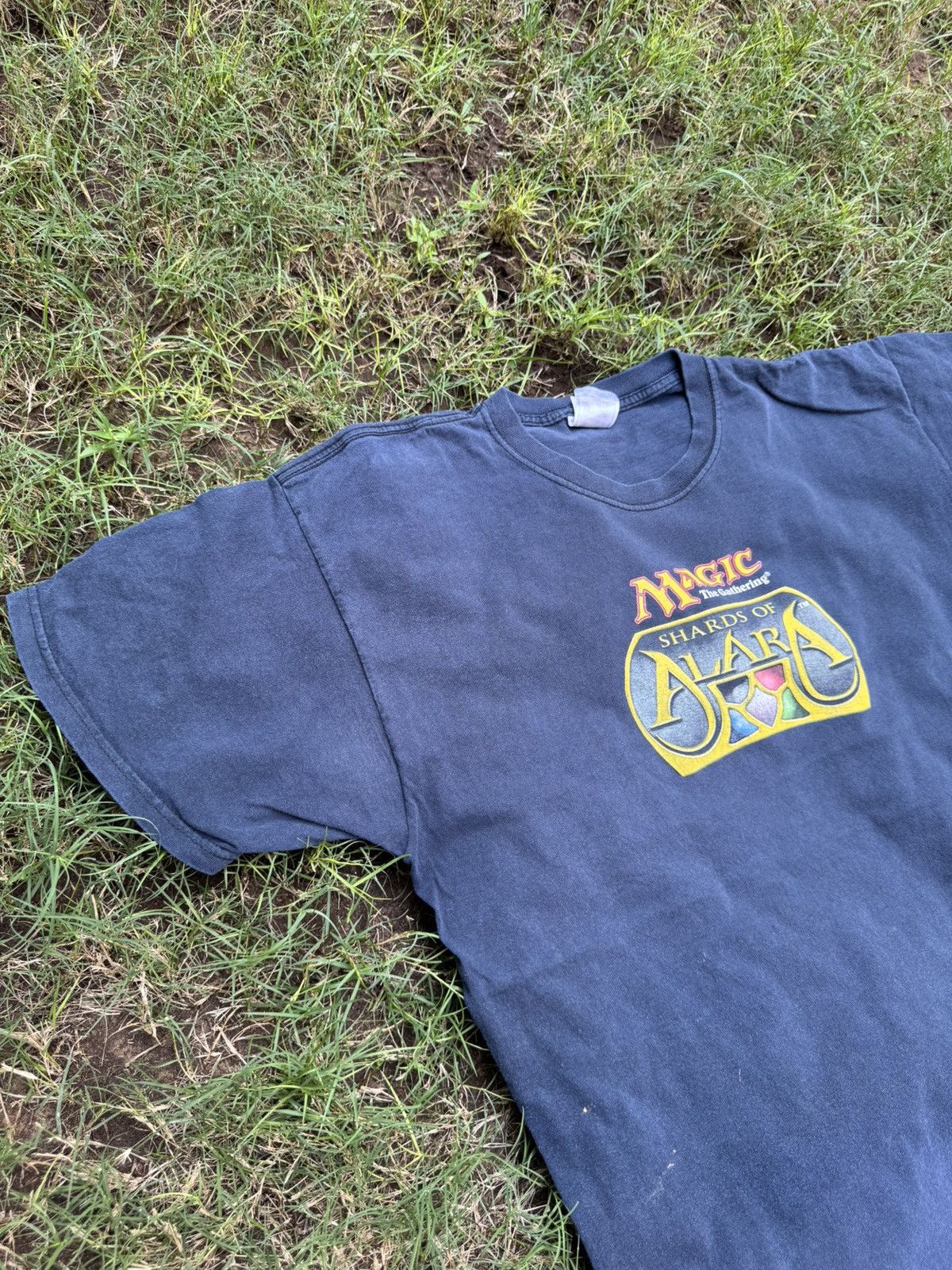 Vintage Vintage Magic The Gathering “Shards of Alara” Promo Tee Size US XL / EU 56 / 4 - 4 Thumbnail