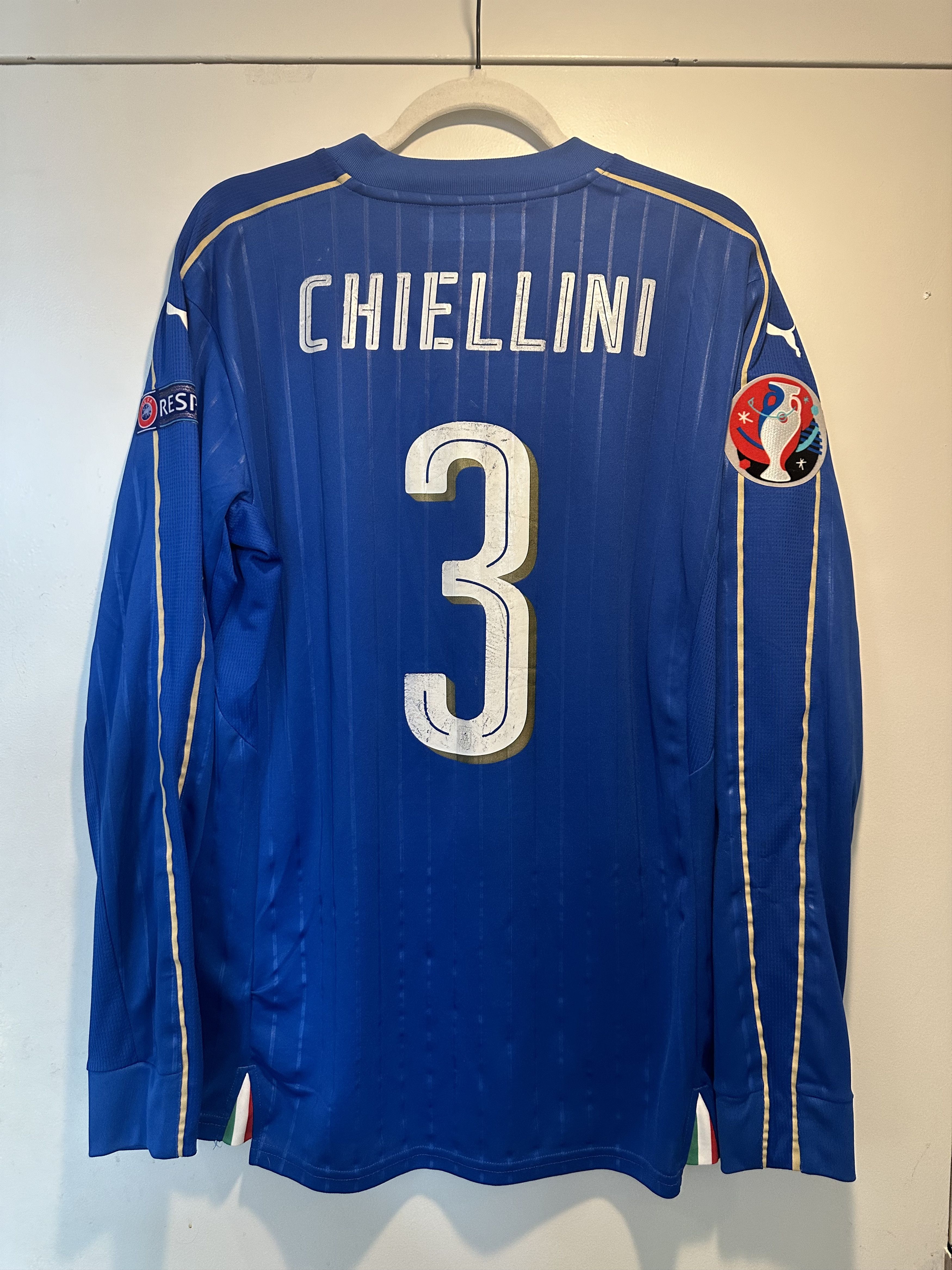 Puma Chiellini #3 Italy Euro 2016 Player Version M w/ Patches l/s Size US M / EU 48-50 / 2 - 1 Thumbnail