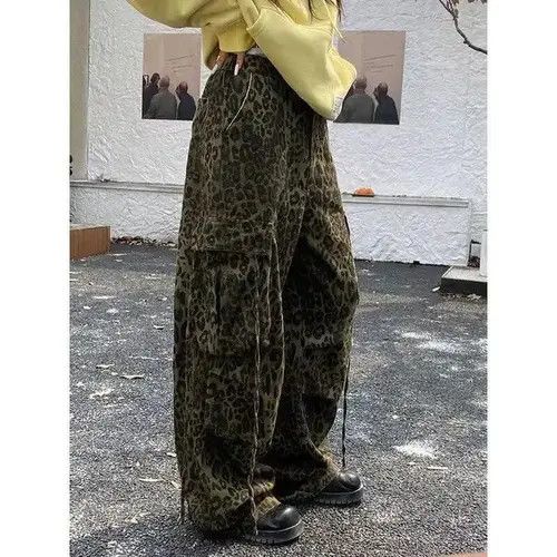 Retro leopard print paratrooper multi-pocket cargo trousers