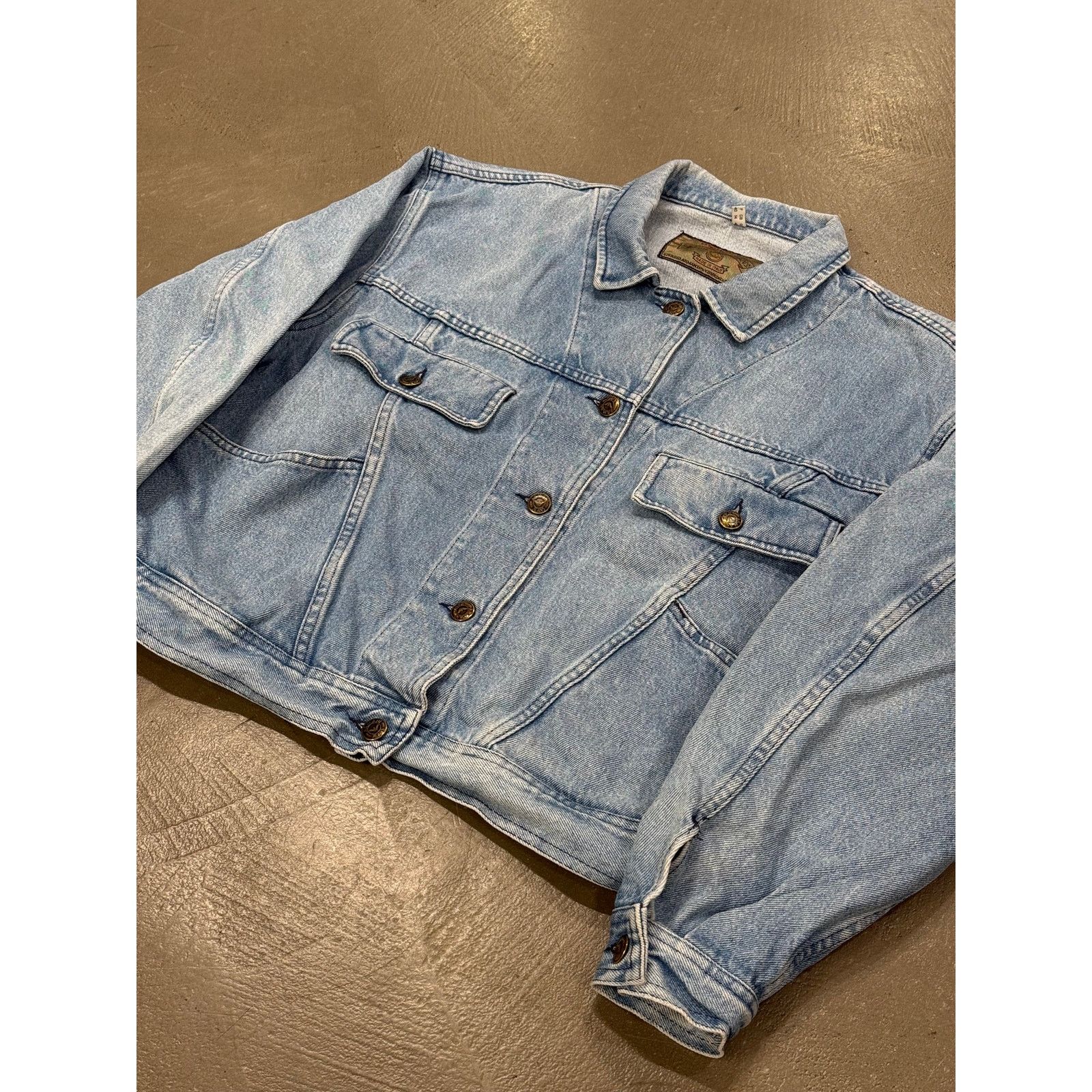 Giorgio Armani 1990s Armani oversized denim jacket Size US S / EU 44-46 / 1 - 4 Thumbnail