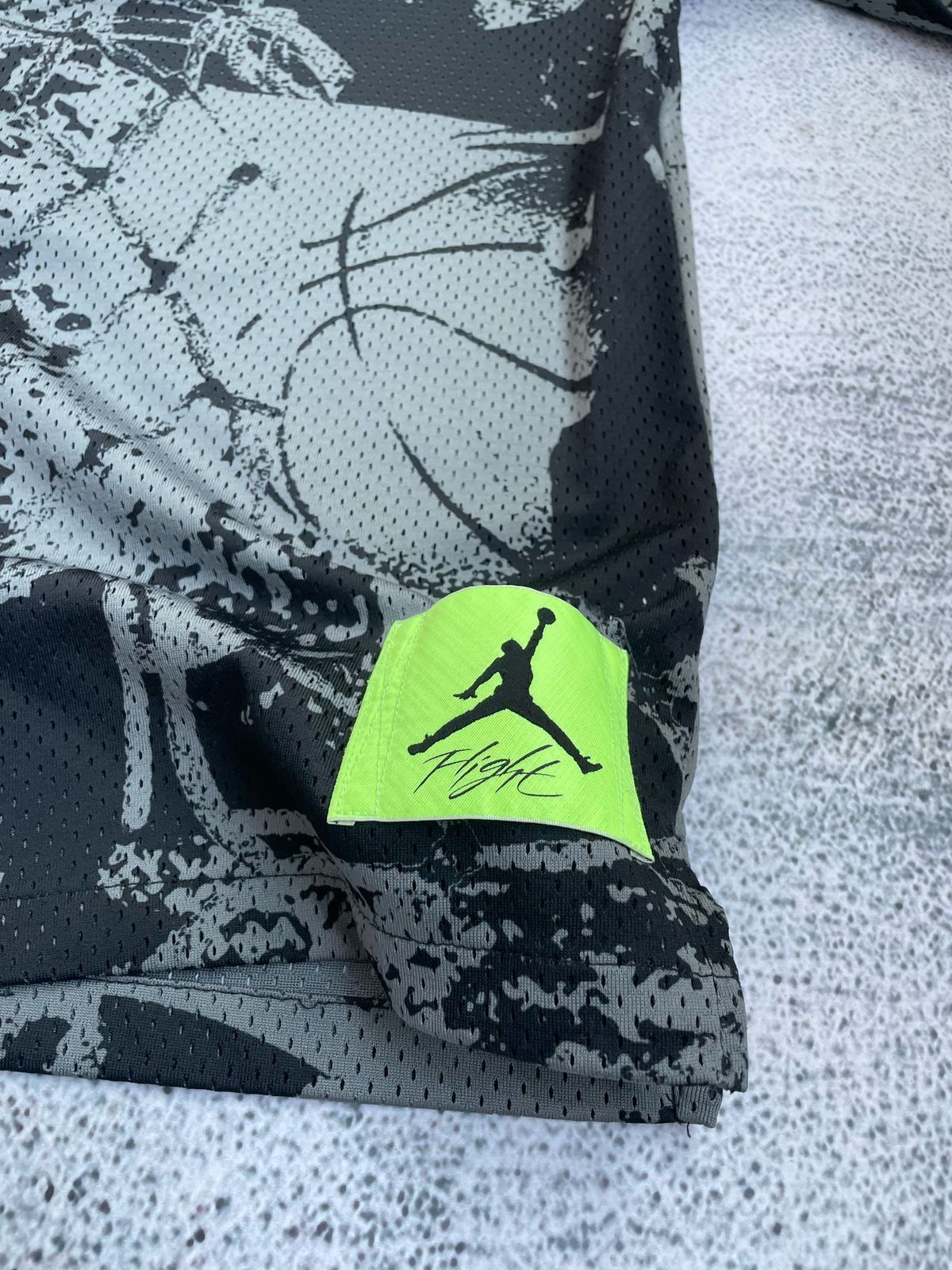 Jordan Brand × Nike Jordan Flight Mesh Print Button-Up Shirt CZ4723-010 Size US S / EU 44-46 / 1 - 4 Thumbnail