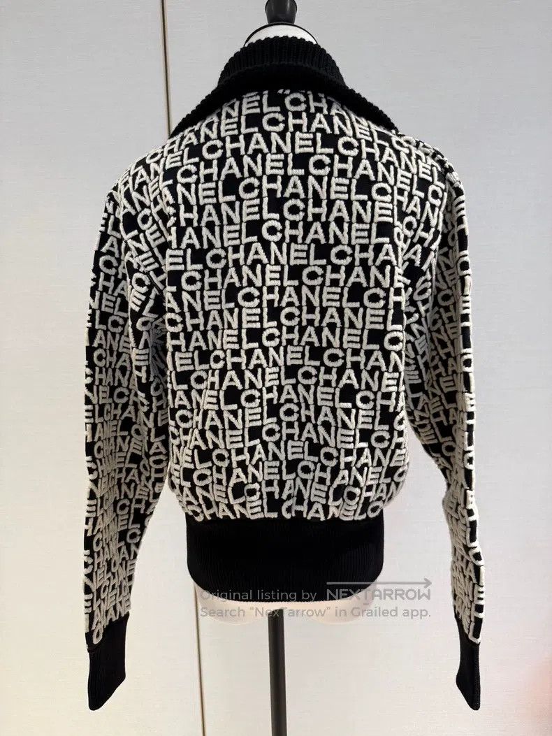Chanel Chanel Black and white full-print knitted zipper jacket Size XS / US 0-2 / IT 36-38 - 2 Thumbnail
