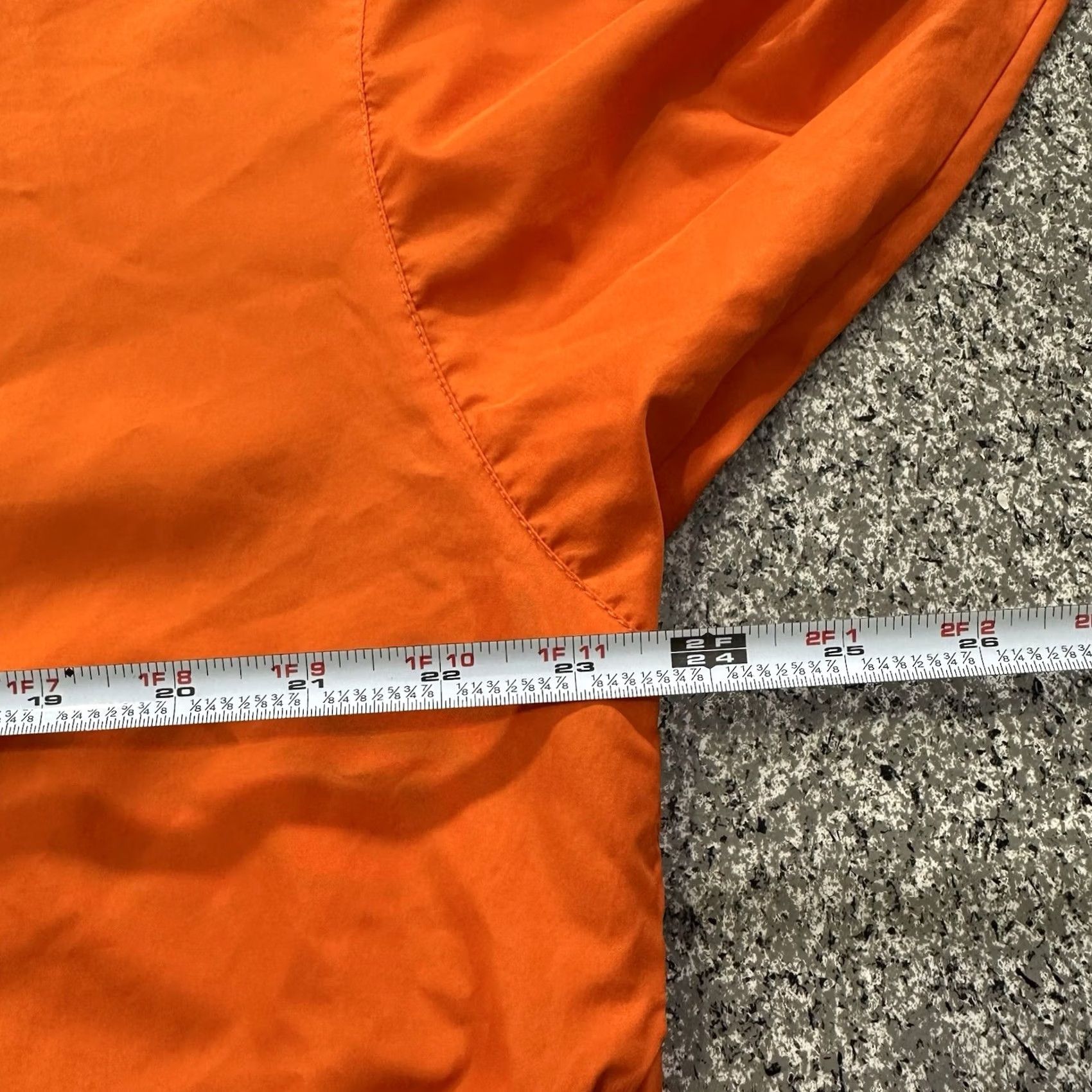 Nike VINTAGE Nike Windbreaker Jacket Womens L Anorak 1/2 Zip Pullover Orange Black Windrunner Jacket Womens L Orange 1/2 Zip Nike Windbreaker Womens L Size L / US 10 / IT 46 - 5 Thumbnail