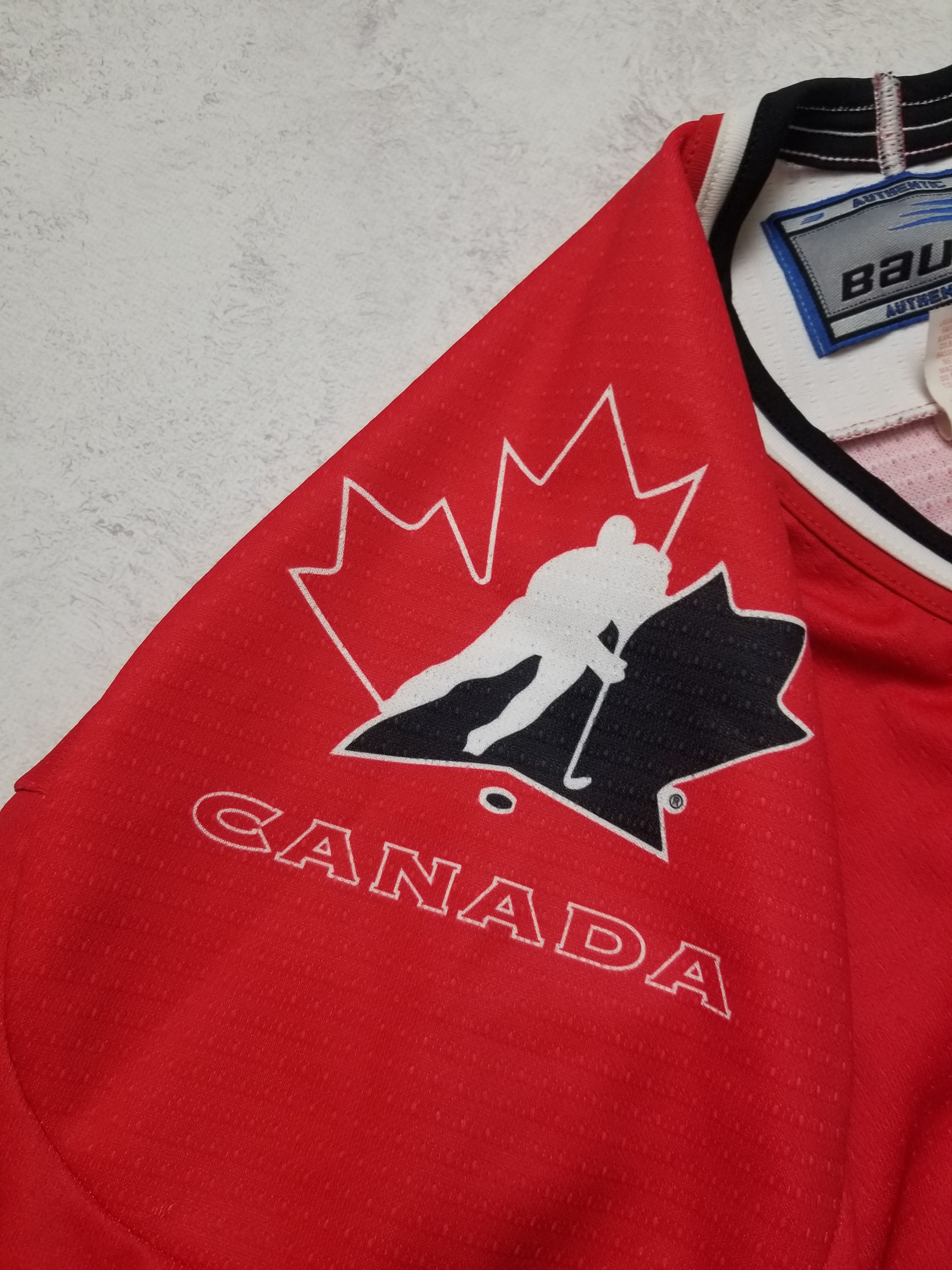 Other VTG 90 Olympic Team Canada Bauer AUTHENTIC Hockey #22 Jersey Size US L / EU 52-54 / 3 - 18 Thumbnail