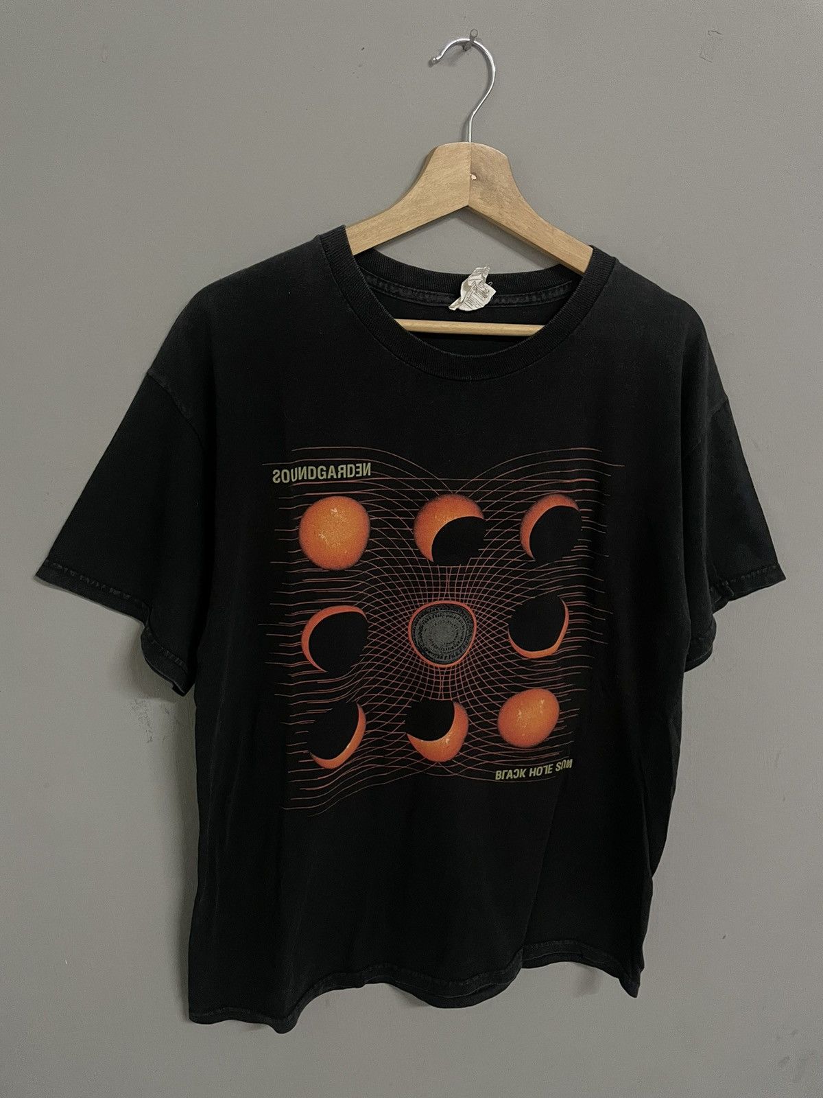 Band Tees × Vintage Vintage Y2K Soundgarden Black Hole Sun Size US L / EU 52-54 / 3 - 2 Thumbnail