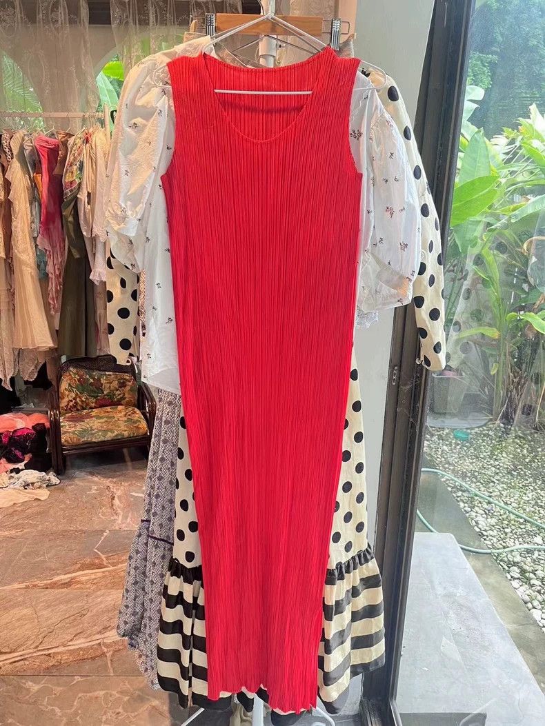 Issey Miyake Issey Miyake Watermelon red dress Size M / US 6-8 / IT 42-44 - 1 Thumbnail