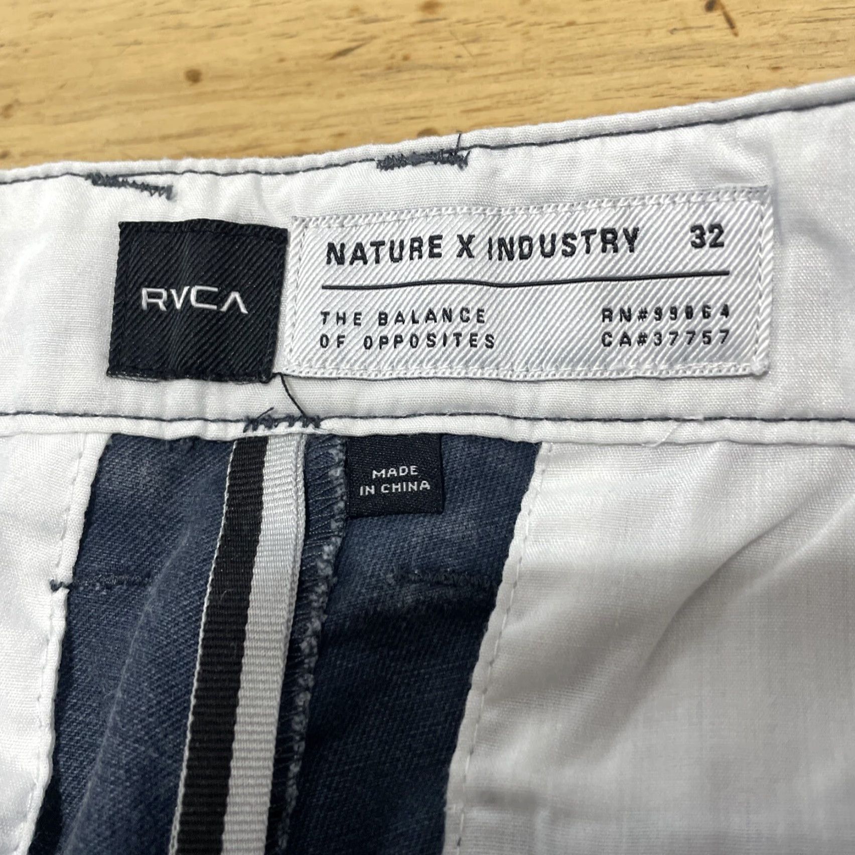 RVCA RVCA Shorts Men 32 Nature X Industry Geometric Nature Print Blue Tan Twill Chino Size US 32 / EU 48 - 5 Thumbnail
