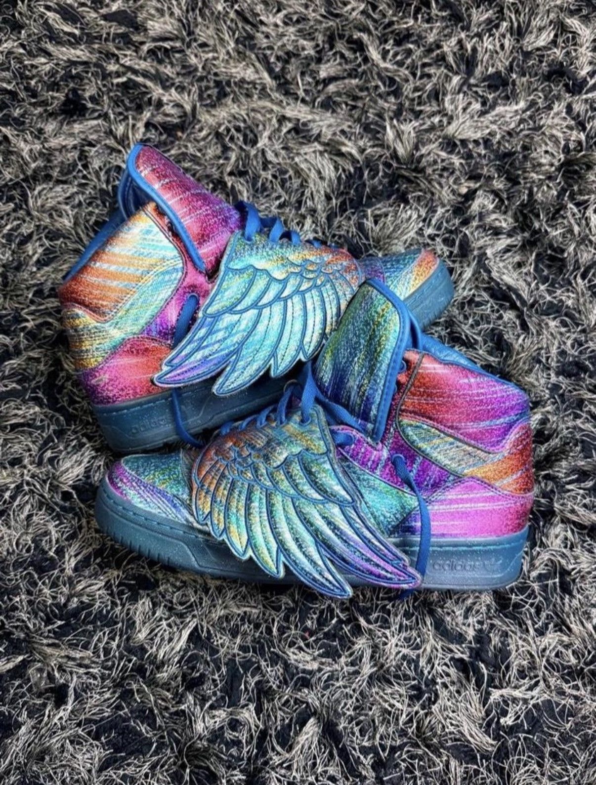 Adidas × Jeremy Scott Adidas x Jeremy Scott Winged Rainbow Fleece