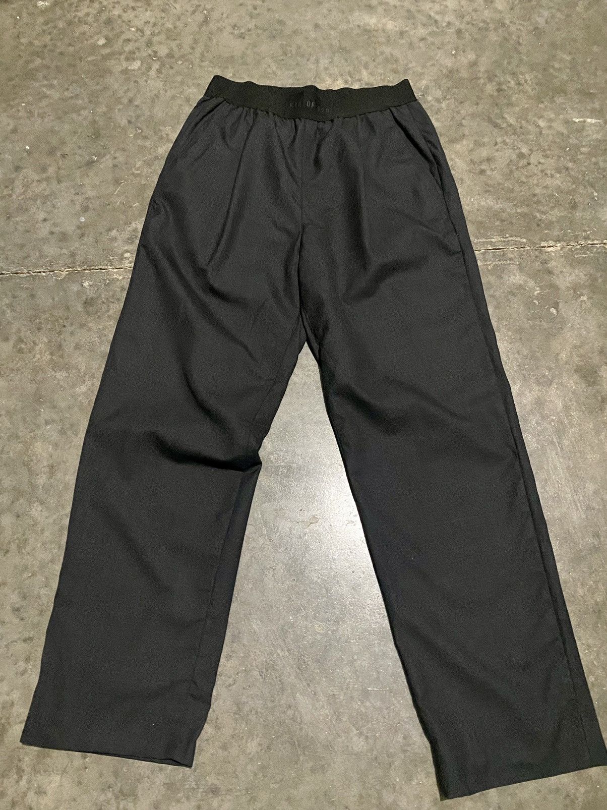 image of Fear Of God Everyday Trouser Small in Charcoal, Men's (Size 30)