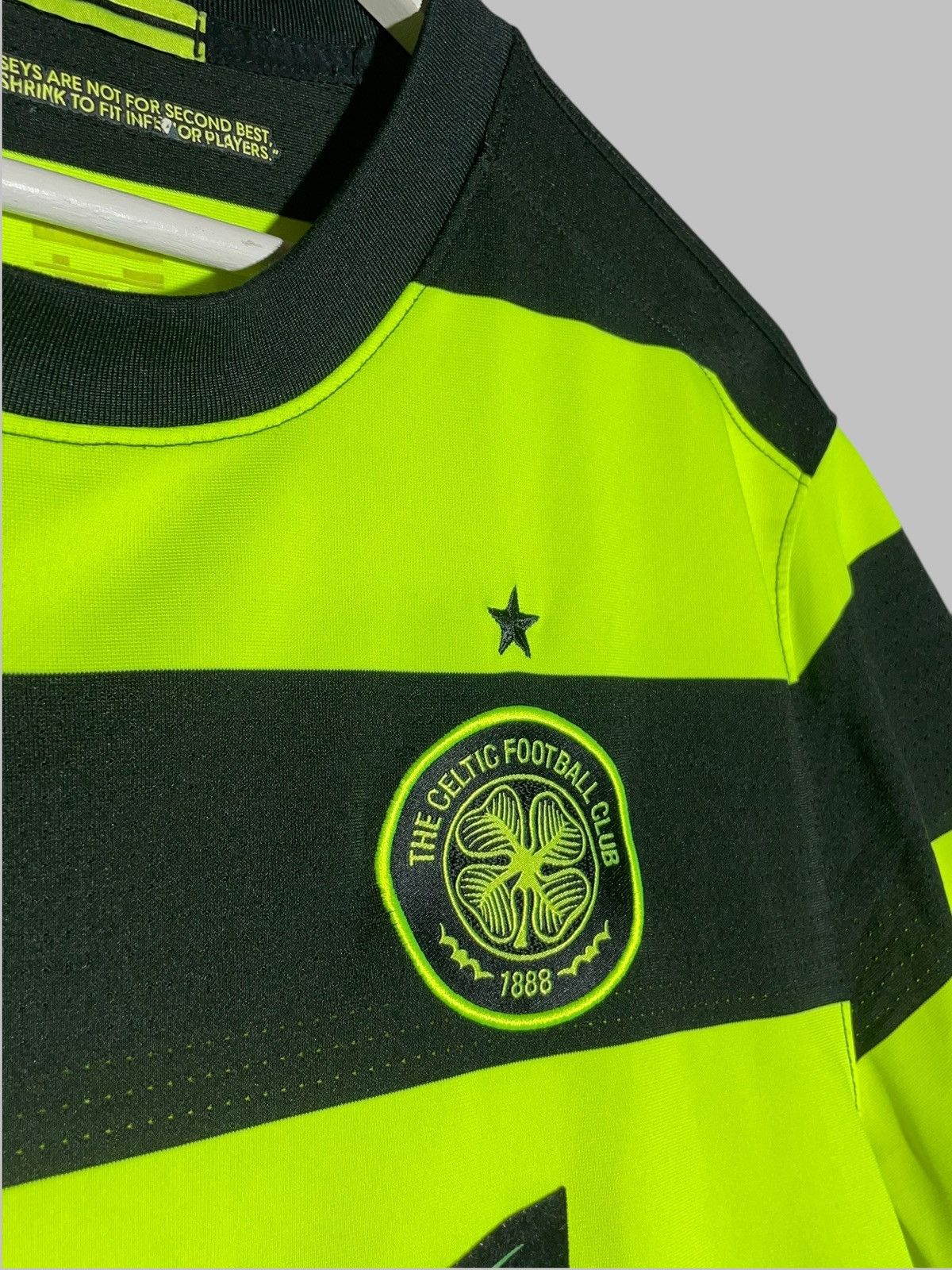 Nike × Vintage Celtic FC Nike 2009/10 Away Football Shirt Soccer Jersey Size US XL / EU 56 / 4 - 4 Thumbnail