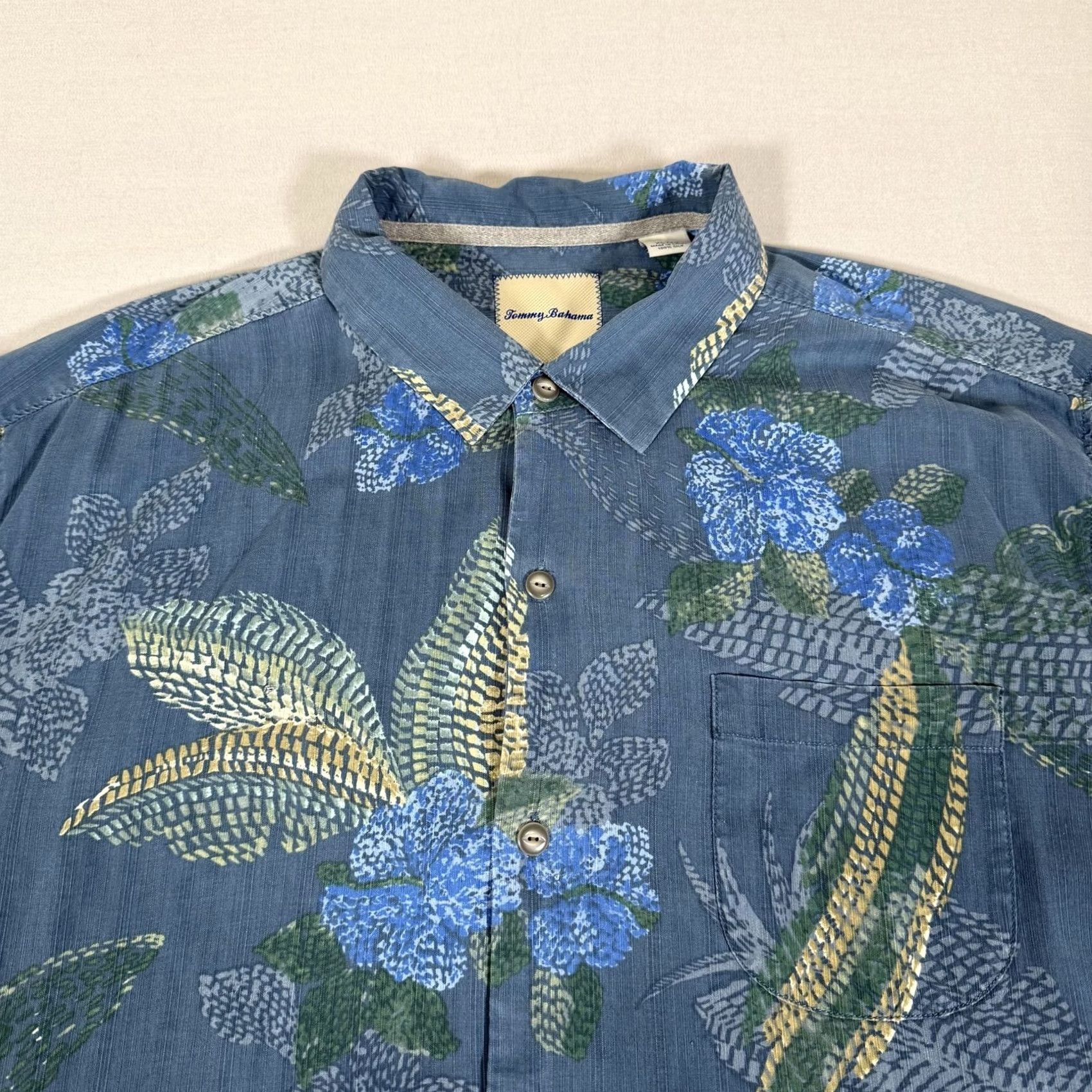 Tommy Bahama Tommy Bahama Shirt Mens XL Blue Floral Hawaiian Silk Button Up Ocean Beach Shirt Size US XL / EU 56 / 4 - 3 Thumbnail