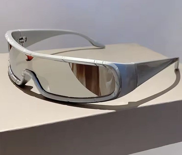 VIBE New Design Street ins style custom avant-garde sunglasses Size ONE SIZE - 1 Thumbnail
