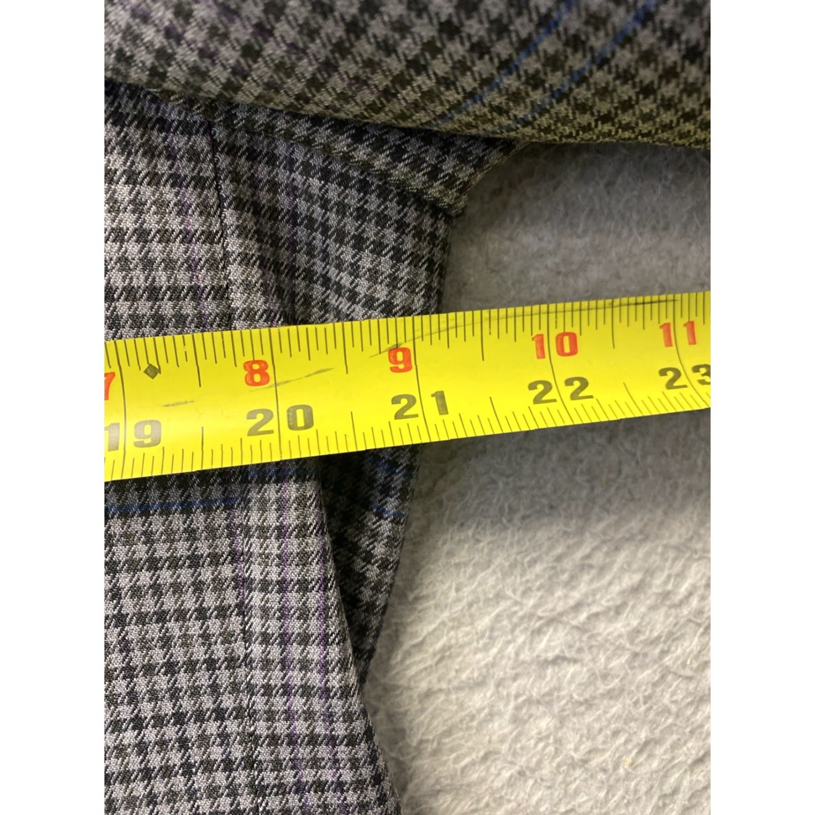 Hart Schaffner Marx VINTAGE Hart Schaffner Marx Men's Blue Gray Wool Sport Coat Jacket 42S Regular Fit Plaid Business Casual Size US XS / EU 42 / 0 - 5 Thumbnail