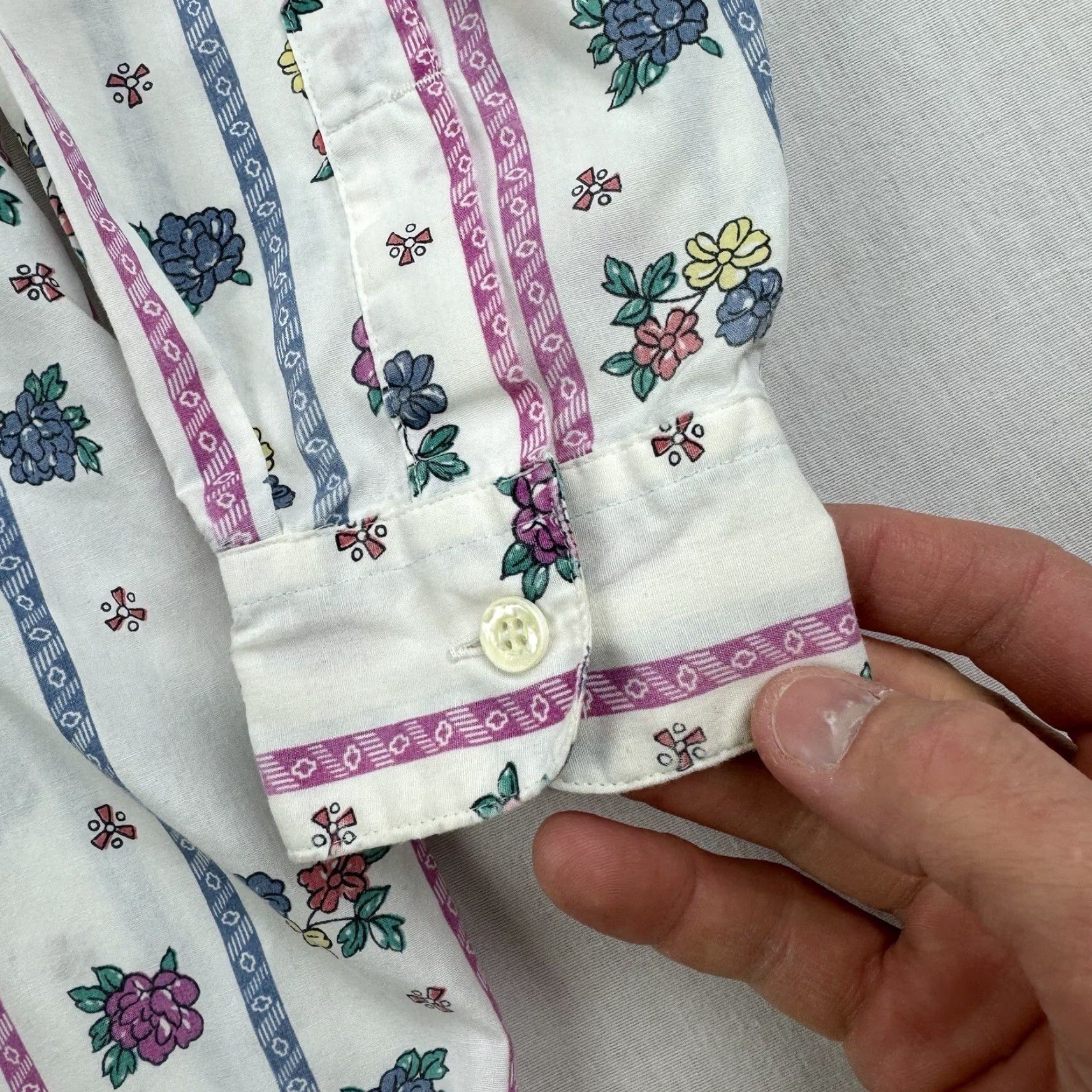 Levi's Vintage Levis Travelers Button Up Shirt Large Floral Flowers Cute Fun 90s Womens Size L / US 10 / IT 46 - 4 Thumbnail