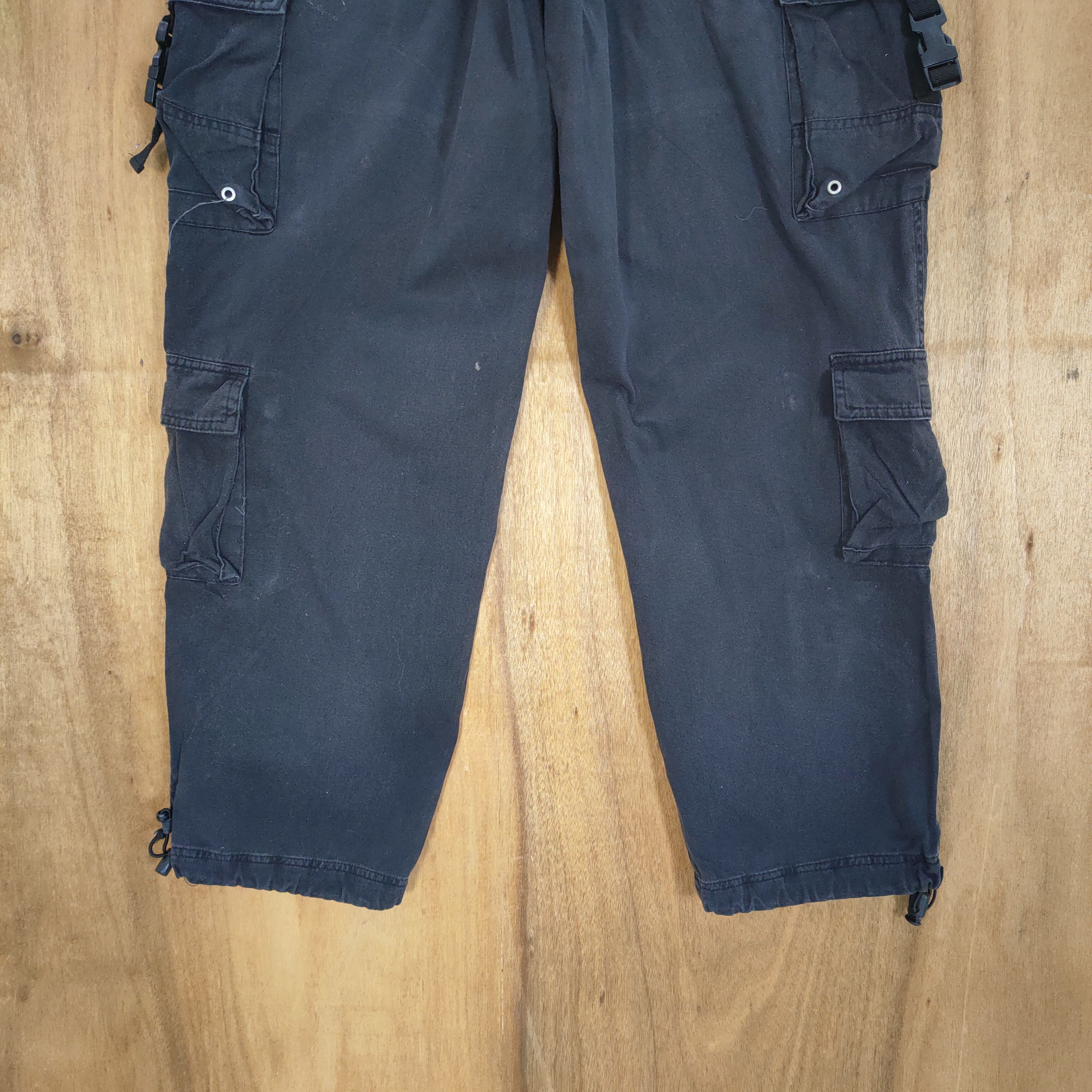Japanese Brand JAPANESE BRAND BLACK MULTIPOCKET CARGO PANTS Size US 30 / EU 46 - 9 Thumbnail