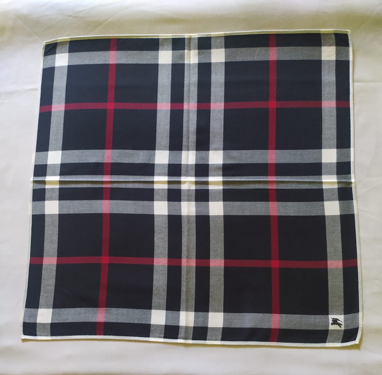 Burberry Burberry Handkerchief Size ONE SIZE - 2 Thumbnail