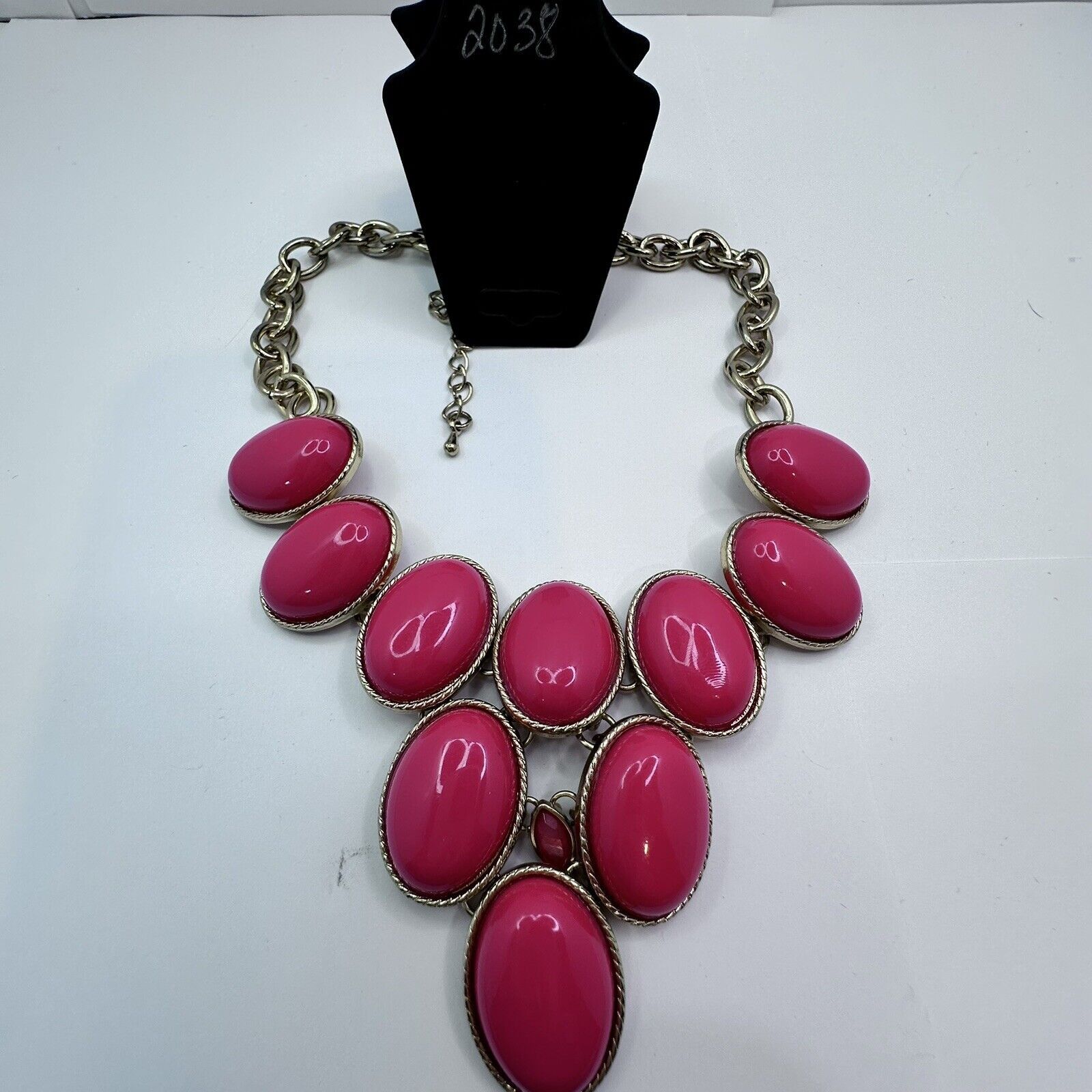 Pink Darling VTG Hot Pink Lucite Necklace Gold Tone BIb Necklace Size ONE SIZE - 9 Thumbnail