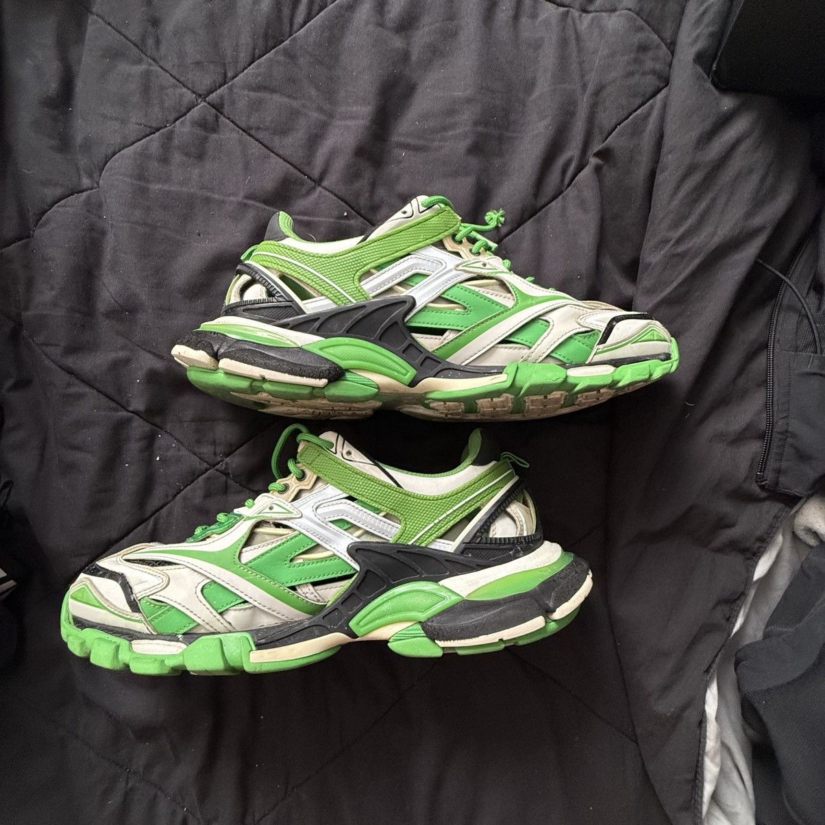 Balenciaga Balenciaga track 2.0 metallic green Size US 12 / EU 45 - 2 Thumbnail