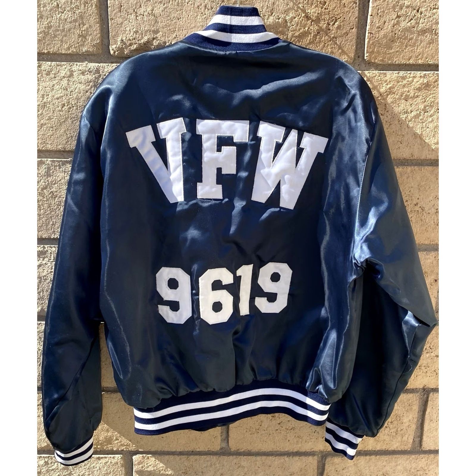 Vintage VINTAGE Swingster Jacket Mens L Red Satin Varsity Embroidered US Navy Reds VFW 9619 Snap Front Knit Ribbed Accent Size US L / EU 52-54 / 3 - 4 Thumbnail