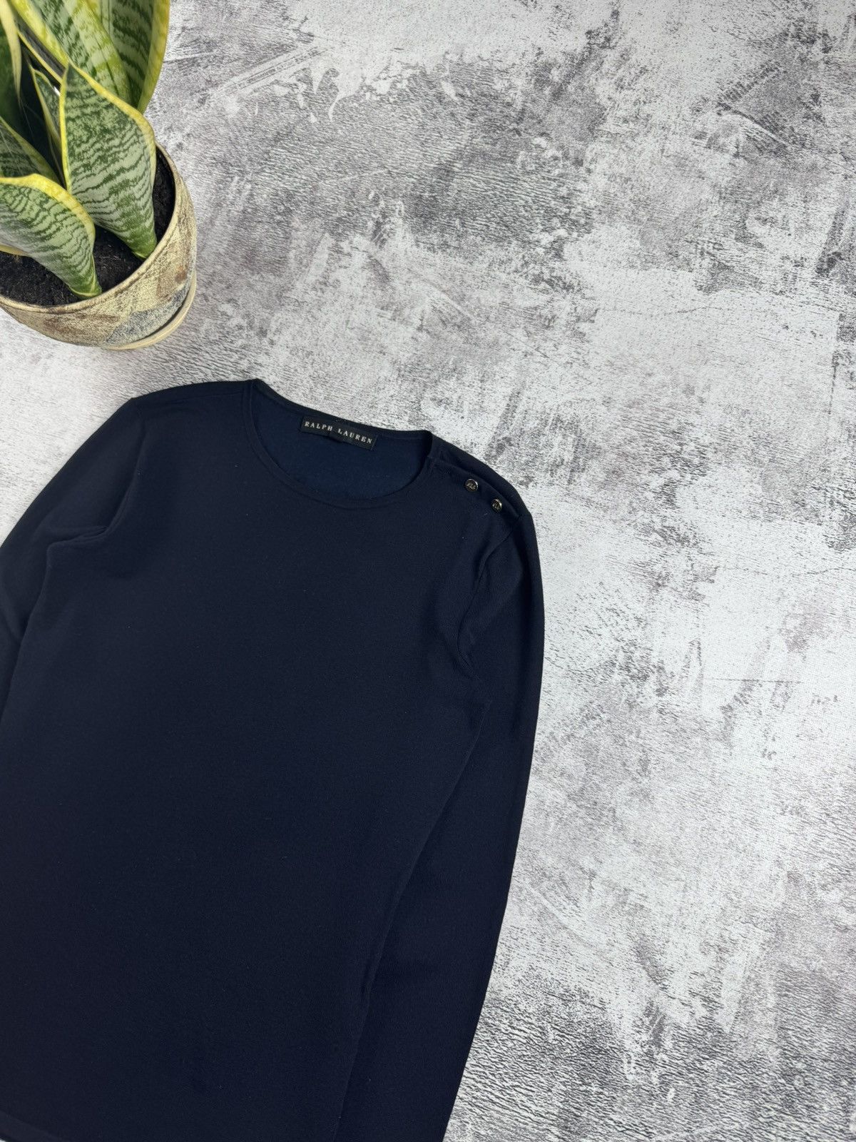 Ralph Lauren Black Label Ralph Lauren Black Label Wool Button 90S Sweater Sweatshirt Size XS / US 0-2 / IT 36-38 - 5 Thumbnail