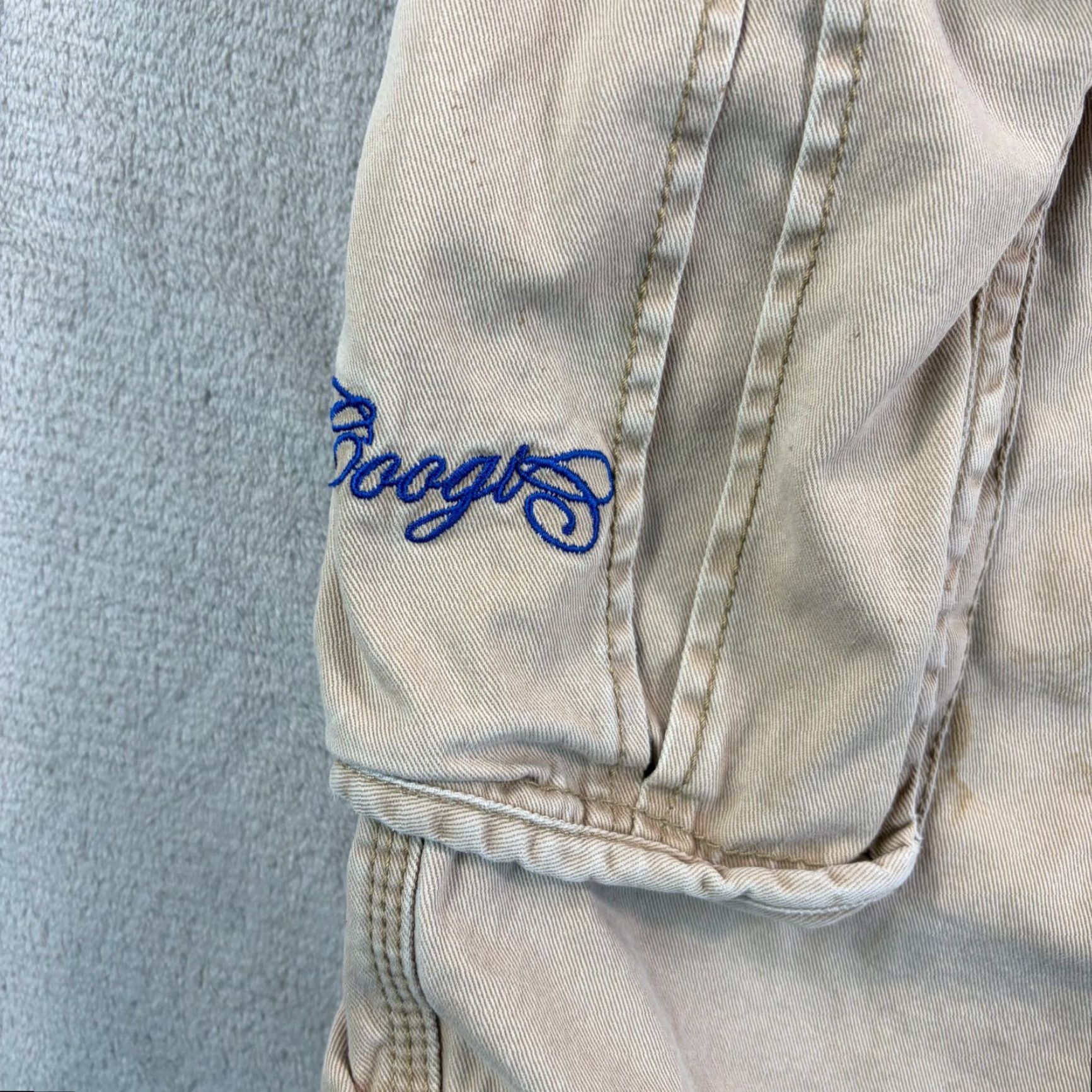 Coogi VINTAGE COOGI Australia Paratrooper Cargo Shorts Beige Men 48 Distressed Y2K Cargo Zip Pockets Embroidered High Rise Relaxed 청 Size US 32 / EU 48 - 5 Thumbnail