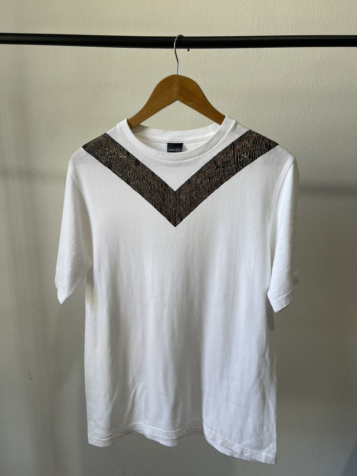 Number (N)ine 2000s Number Nine V Neck Print Tee #99 Size US M / EU 48-50 / 2 - 1 Thumbnail