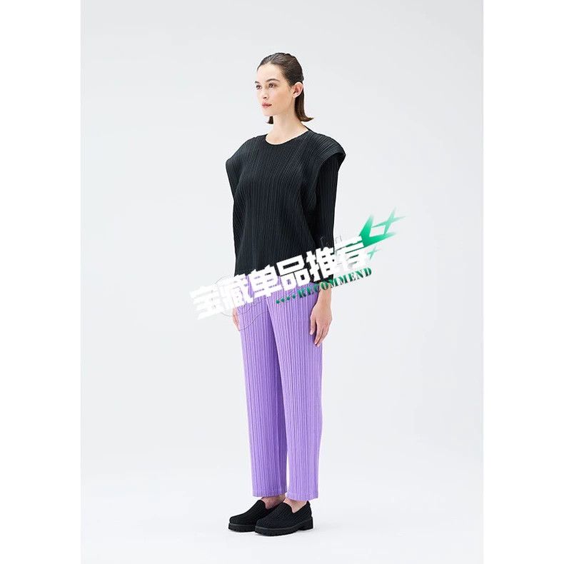 Issey Miyake Issey Miyake size:one size A long-sleeved, dark grey round Size M / US 6-8 / IT 42-44 - 5 Thumbnail