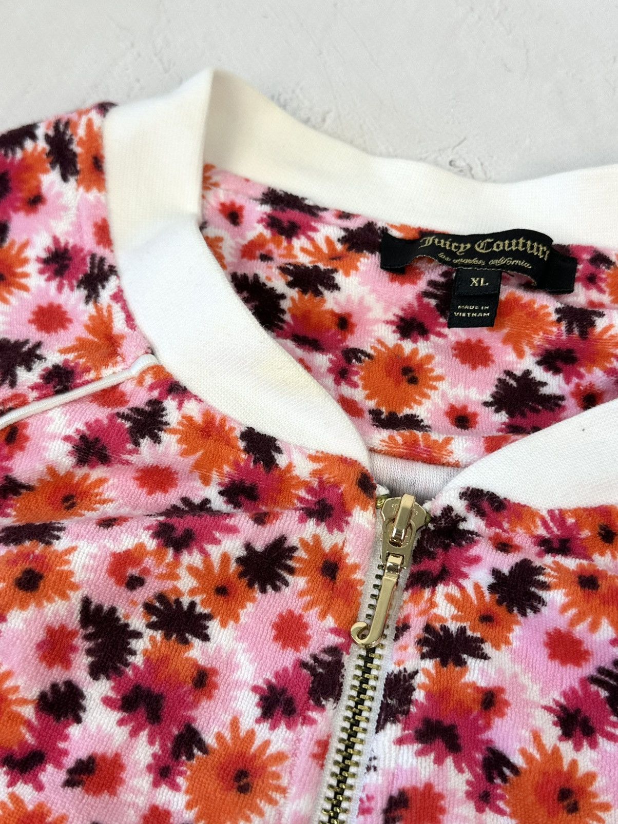Beauty Beast × Juicy Couture × Vintage Vintage Juicy Couture Printed Velour Bomber Jacket Size XL / US 12-14 / IT 48-50 - 6 Thumbnail