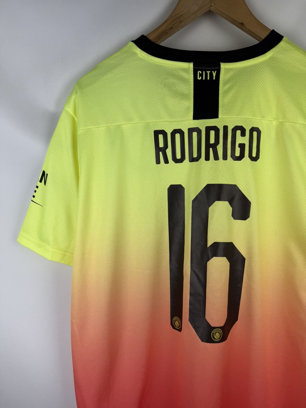 Puma Manchester City 2019-20 Third Kit #16 Rodrigo Jersey Shirt Size US XL / EU 56 / 4 - 19 Thumbnail