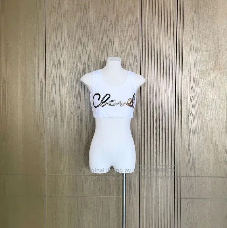Chanel Chanel White Cropped Lettered Shirt . Size S / US 4 / IT 40 - 1 Thumbnail