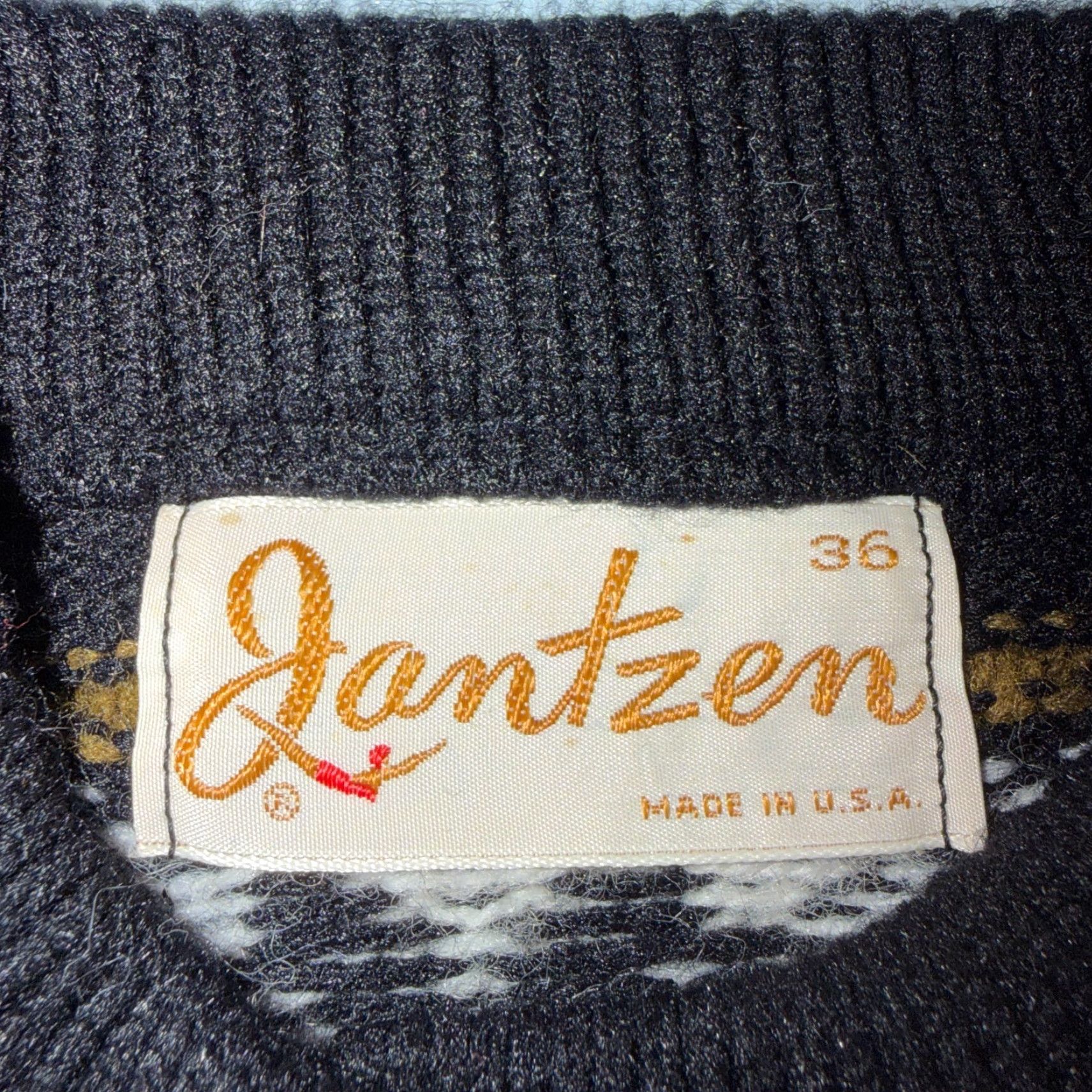 Jantzen VINTAGE Jantzen Sweater Adult 36 Black Patterned Cardigan Pullover Made USA 60s Size US M / EU 48-50 / 2 - 3 Thumbnail