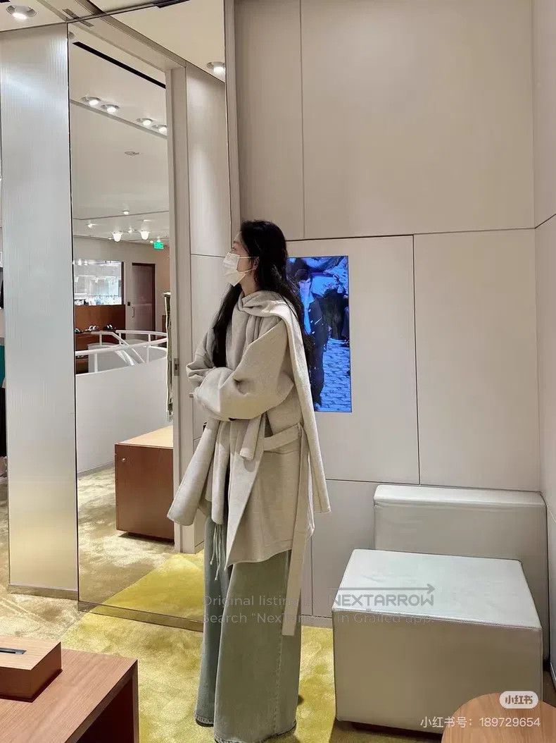 Hermes Hermes Goat fur jacket in oat color Size XS / US 0-2 / IT 36-38 - 9 Thumbnail