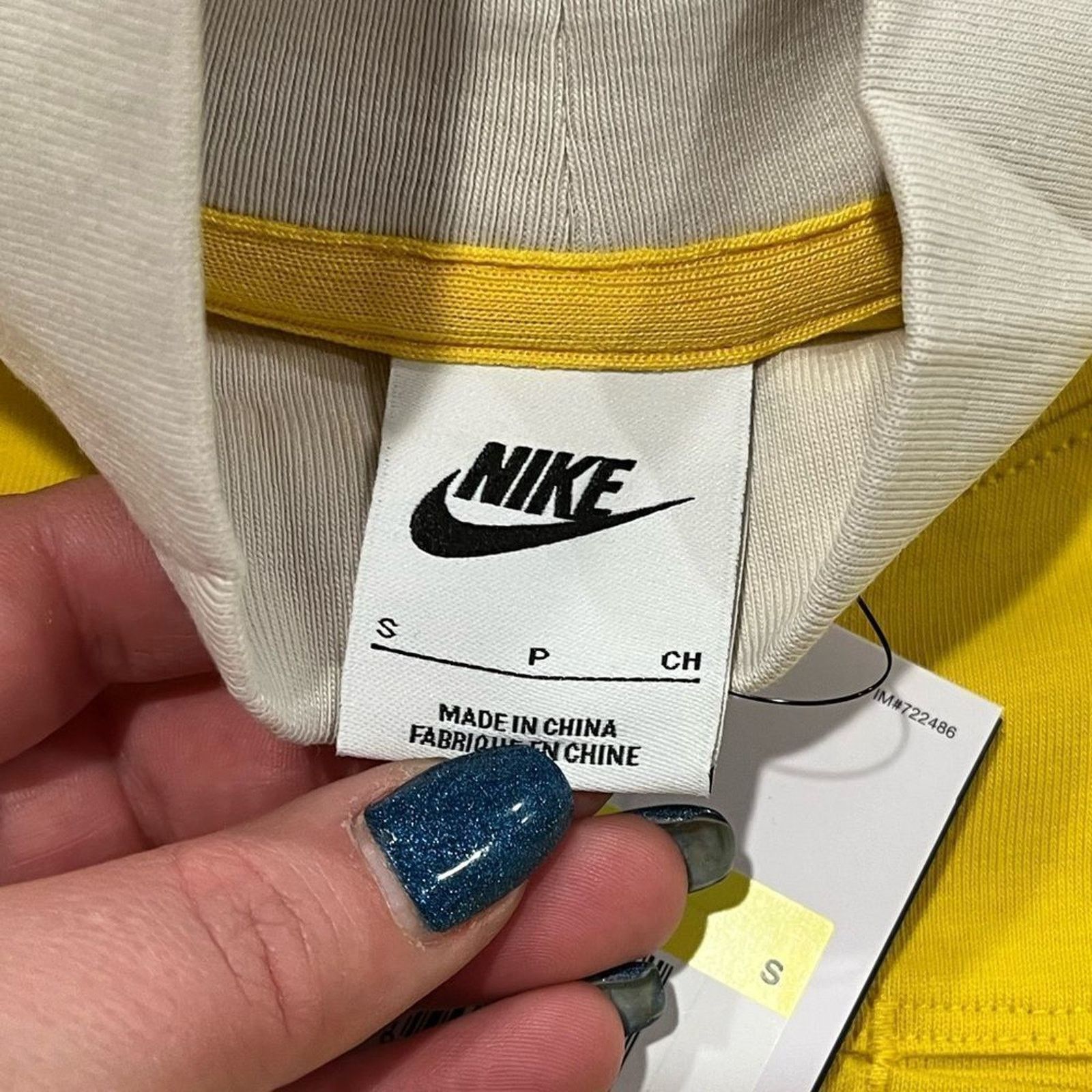 Nike NWT Nike Cropped Top Short Sleeve Crew Neck Oversized S Size S / US 4 / IT 40 - 3 Thumbnail
