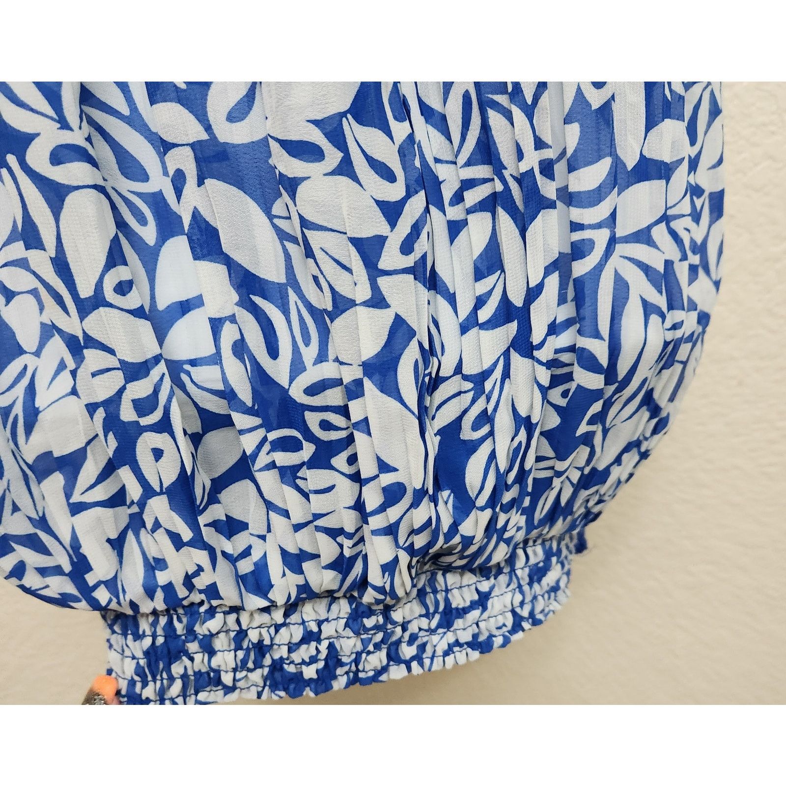 Covington Covington Blue White Floral Pleated Sleeveless Top Small Size S / US 4 / IT 40 - 3 Thumbnail